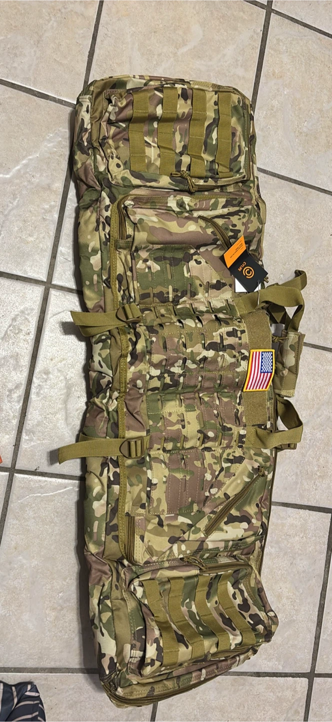 Tactical Camo Duffel Bag with Multiple Compartments