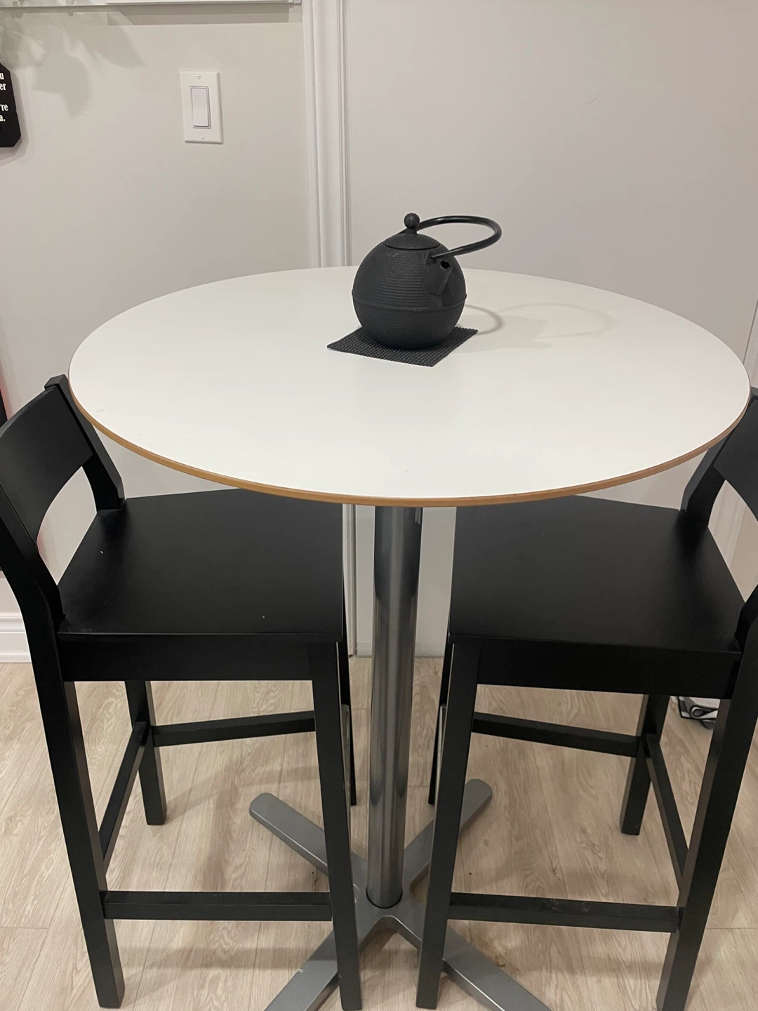 IKEA BILLSTA round table + 2 chairs