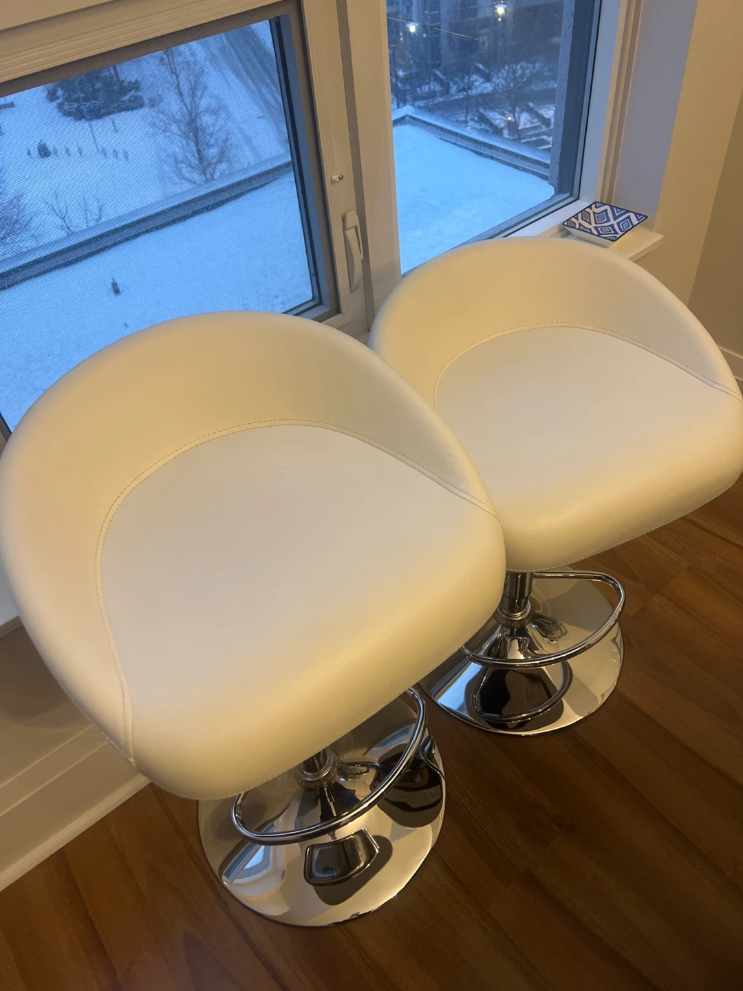 White Faux Leather Bar Stools (Set of 2) - photo 3