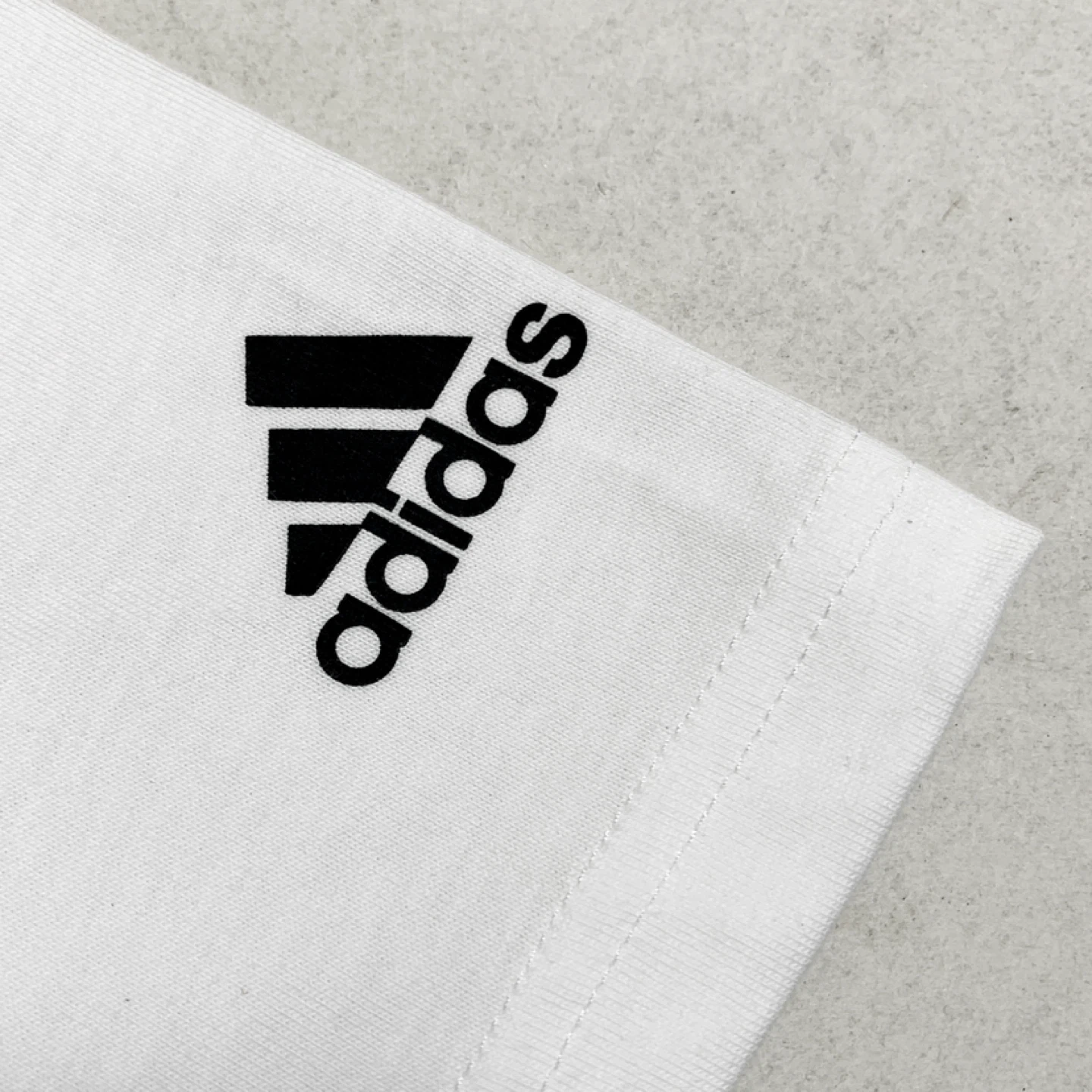 Adidas T-Shirt Short Sleeve Graphic Crewneck Multi G T White NEW - photo 2