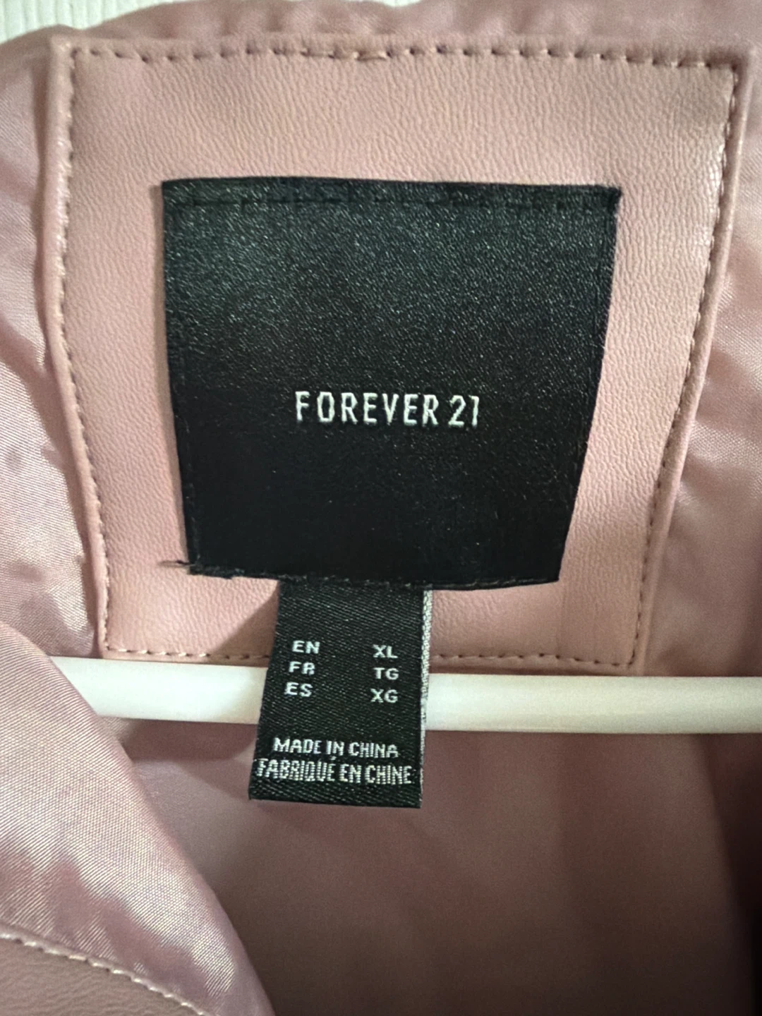 Forever 21 Puffer Jacket XL Pink Faux Leather - photo 2