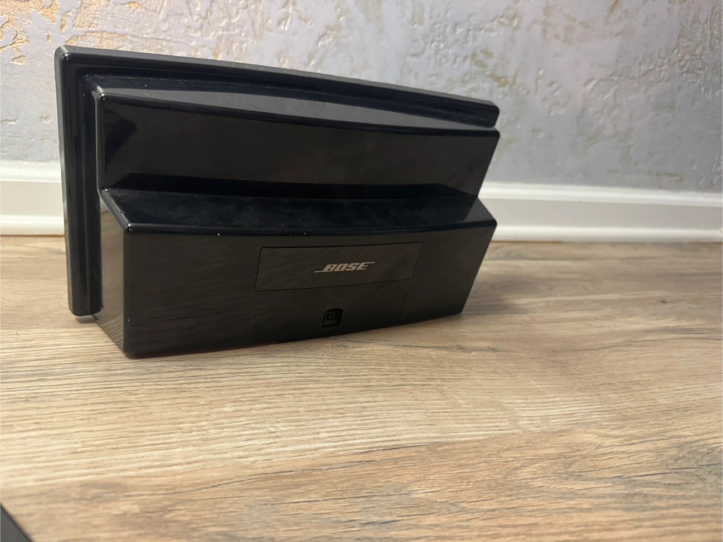 Bose SoundDock Portable Digital Music System Speaker - photo 5
