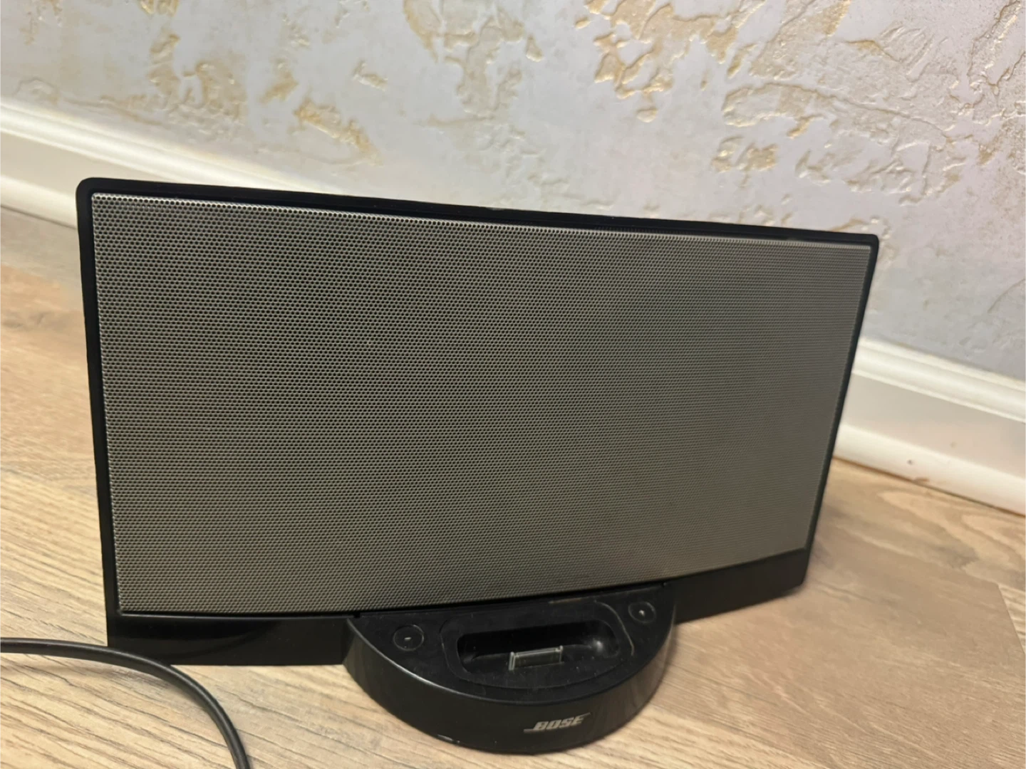 Bose SoundDock Portable Digital Music System Speaker - photo 4