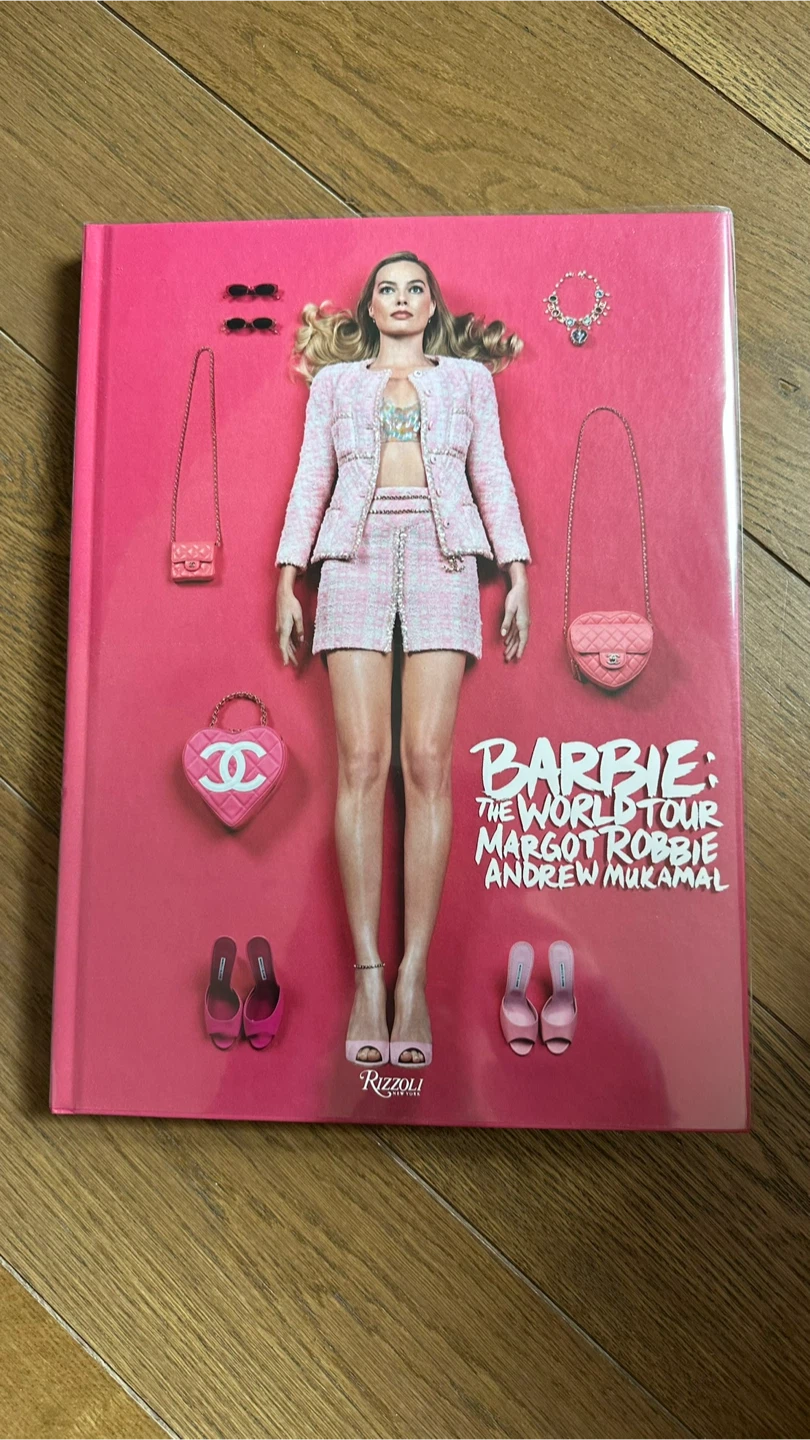 Barbie: The World Tour Book 🥕