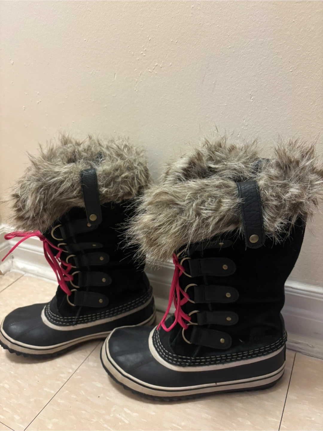 Sorel Women's Joan of Arctic Boots Black Fur Trim - photo 2