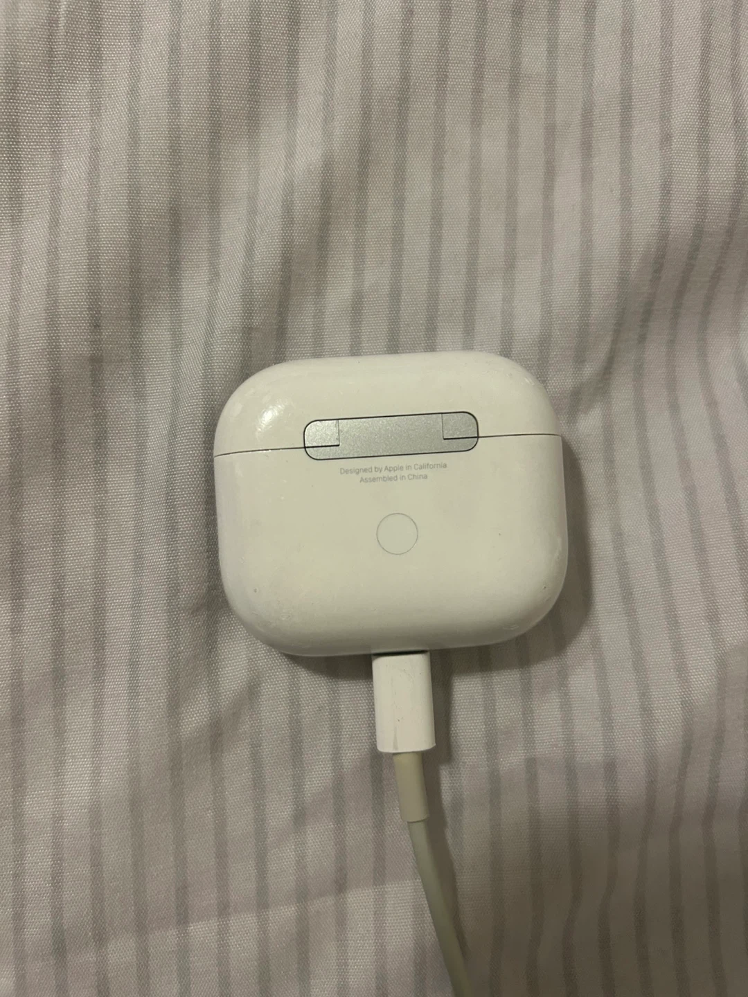Apple AirPods 3rd Generation Charging Case - photo 2