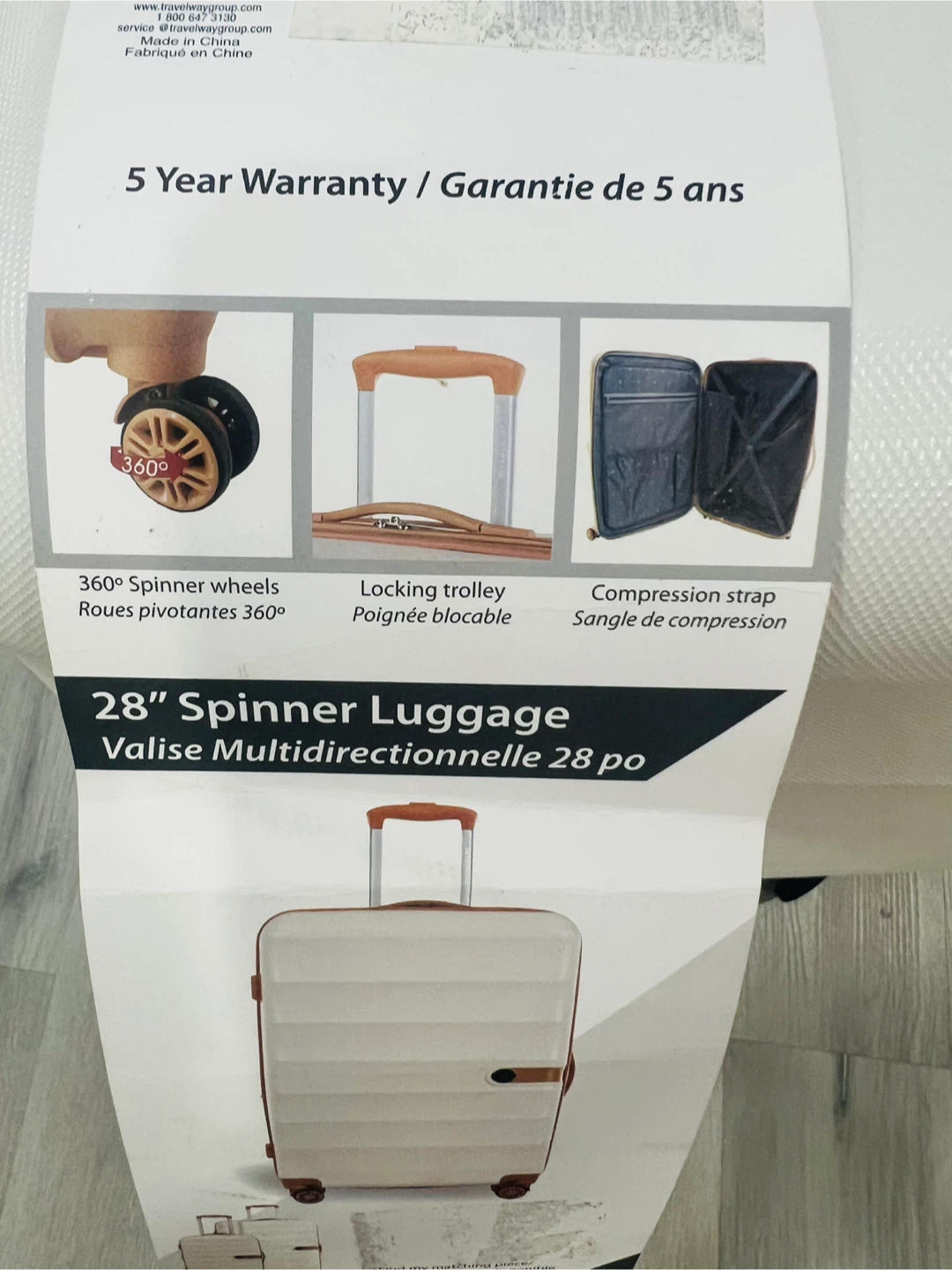 Jetstream 28" Spinner Luggage White