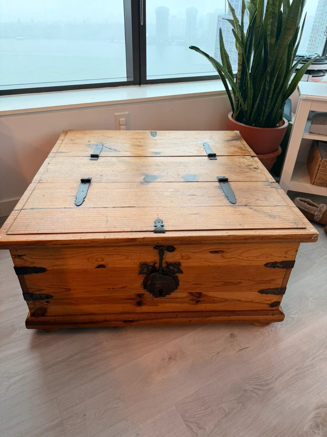 FREE Vintage Wooden Storage Chest Trunk - photo 3