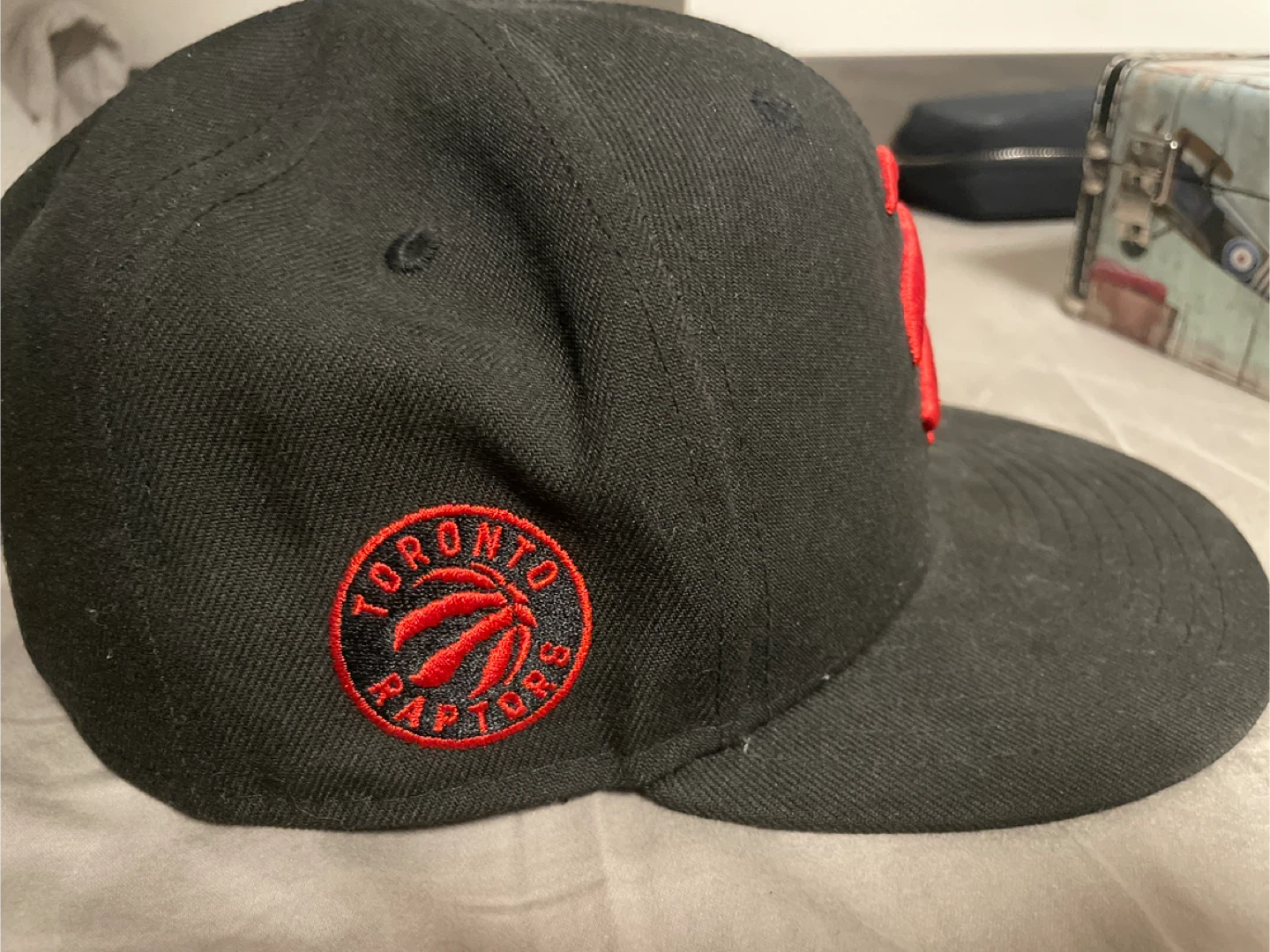 New Era Toronto Raptors 59FIFTY Fitted Hat Size 7 1/4 - photo 3