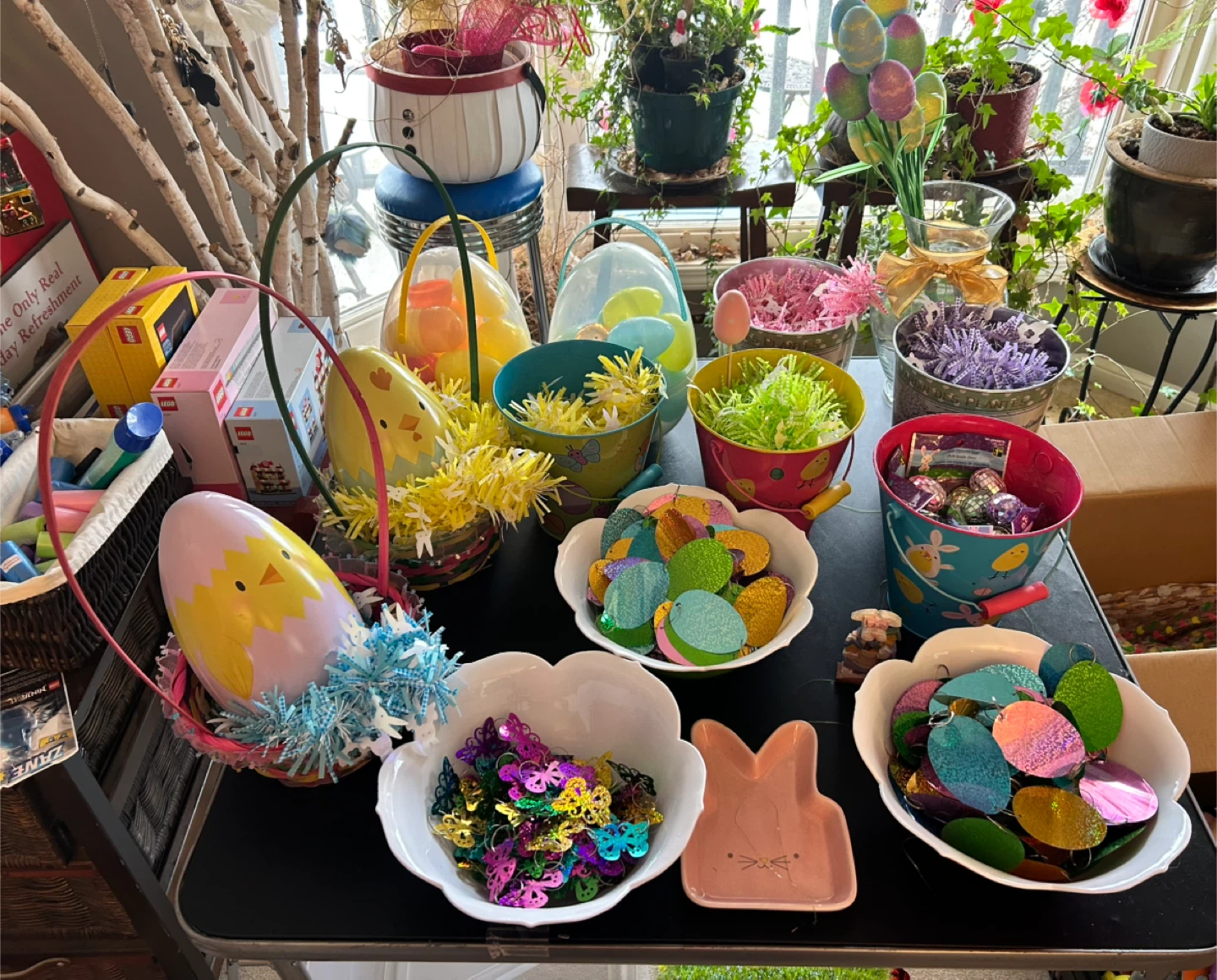 ✨✨Large Lot Assorted Easter Decorations and Toys