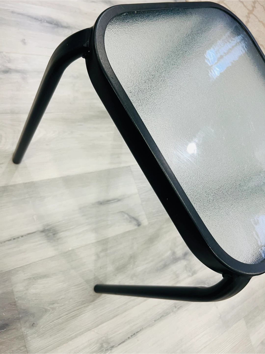 Small side table with glass top - photo 2