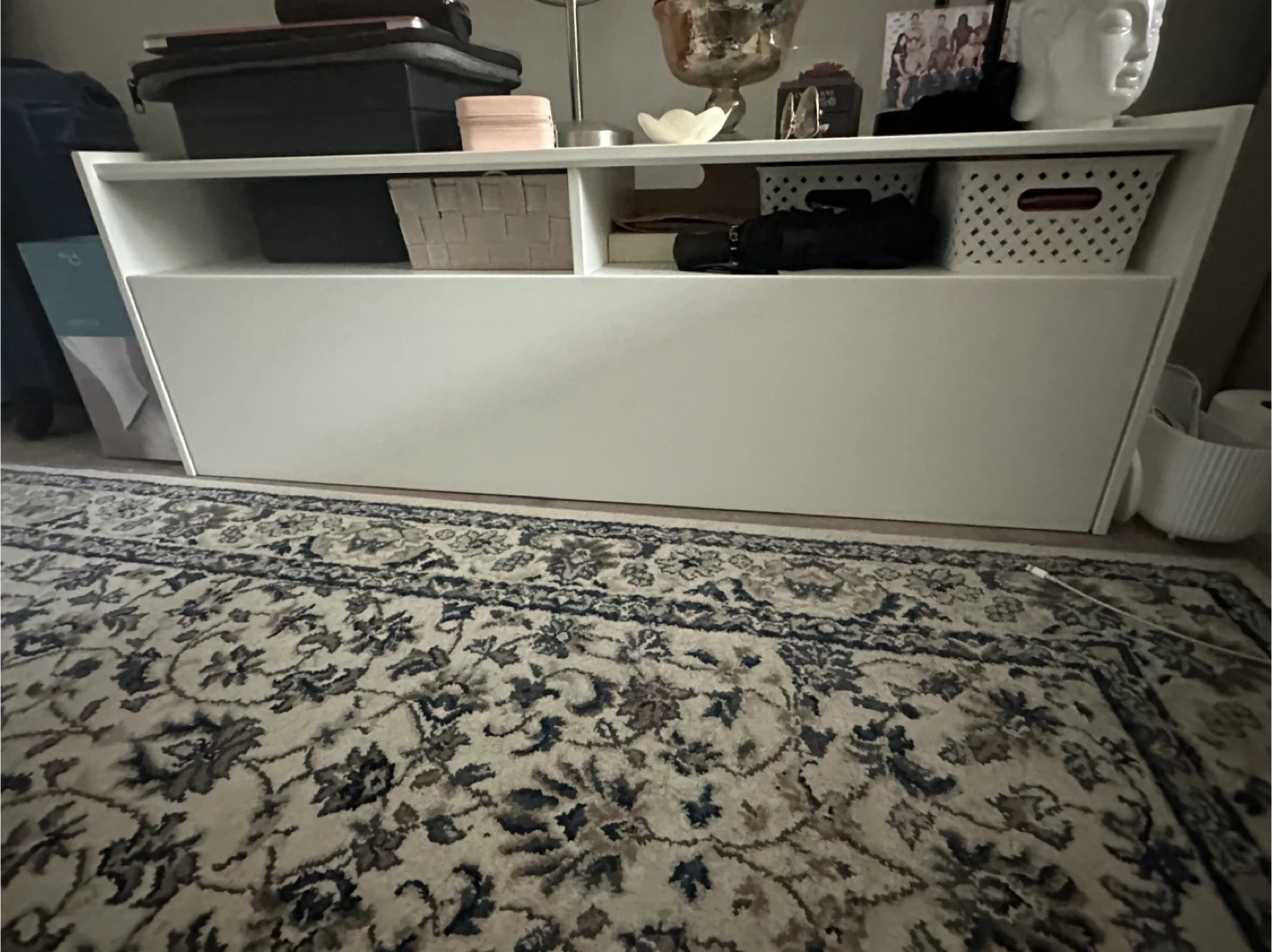 White tv stand - photo 4