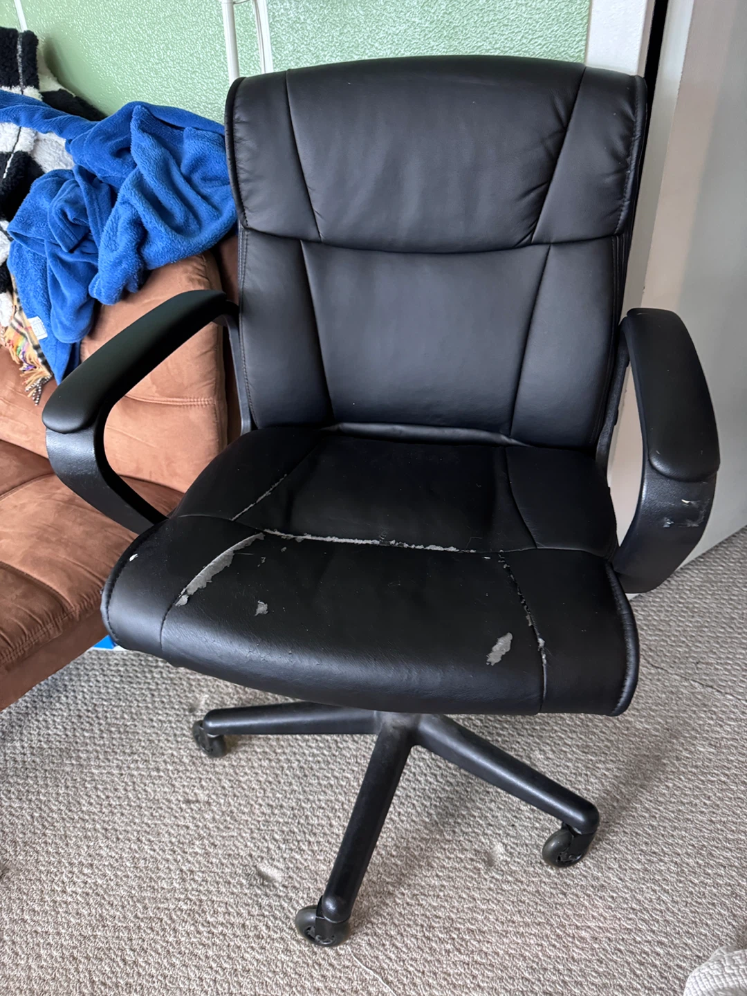 Black Office Chair - photo 2