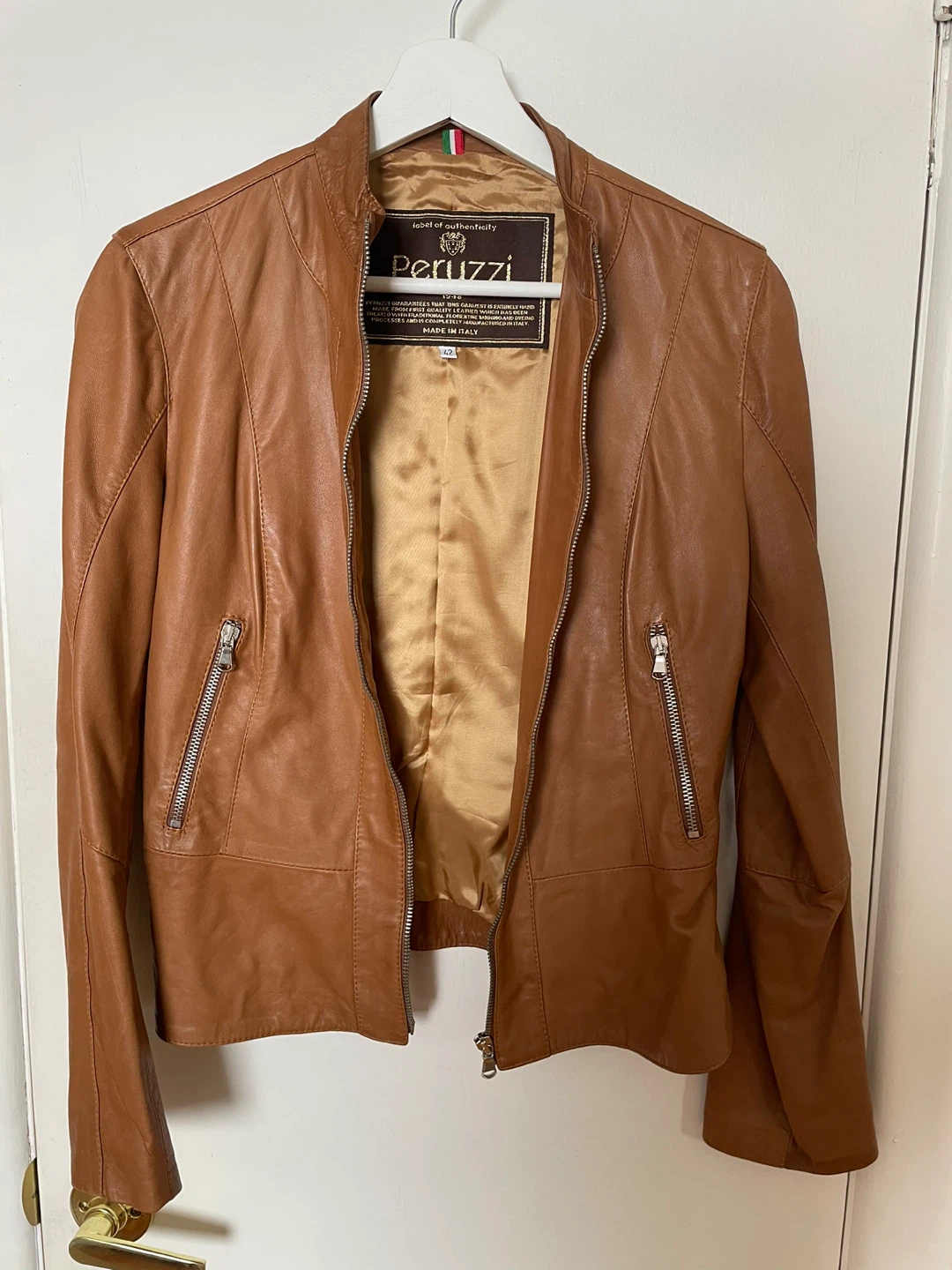Women’s Peruzzi Tan Leather Jacket