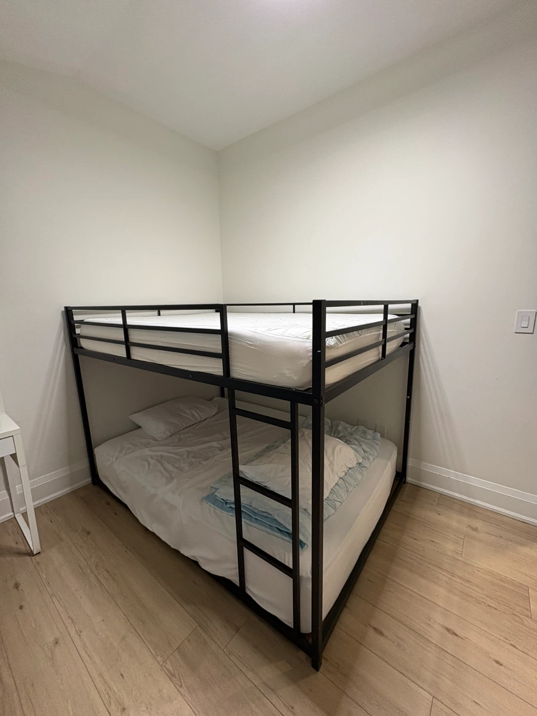 Black Metal Twin Bunk Bed