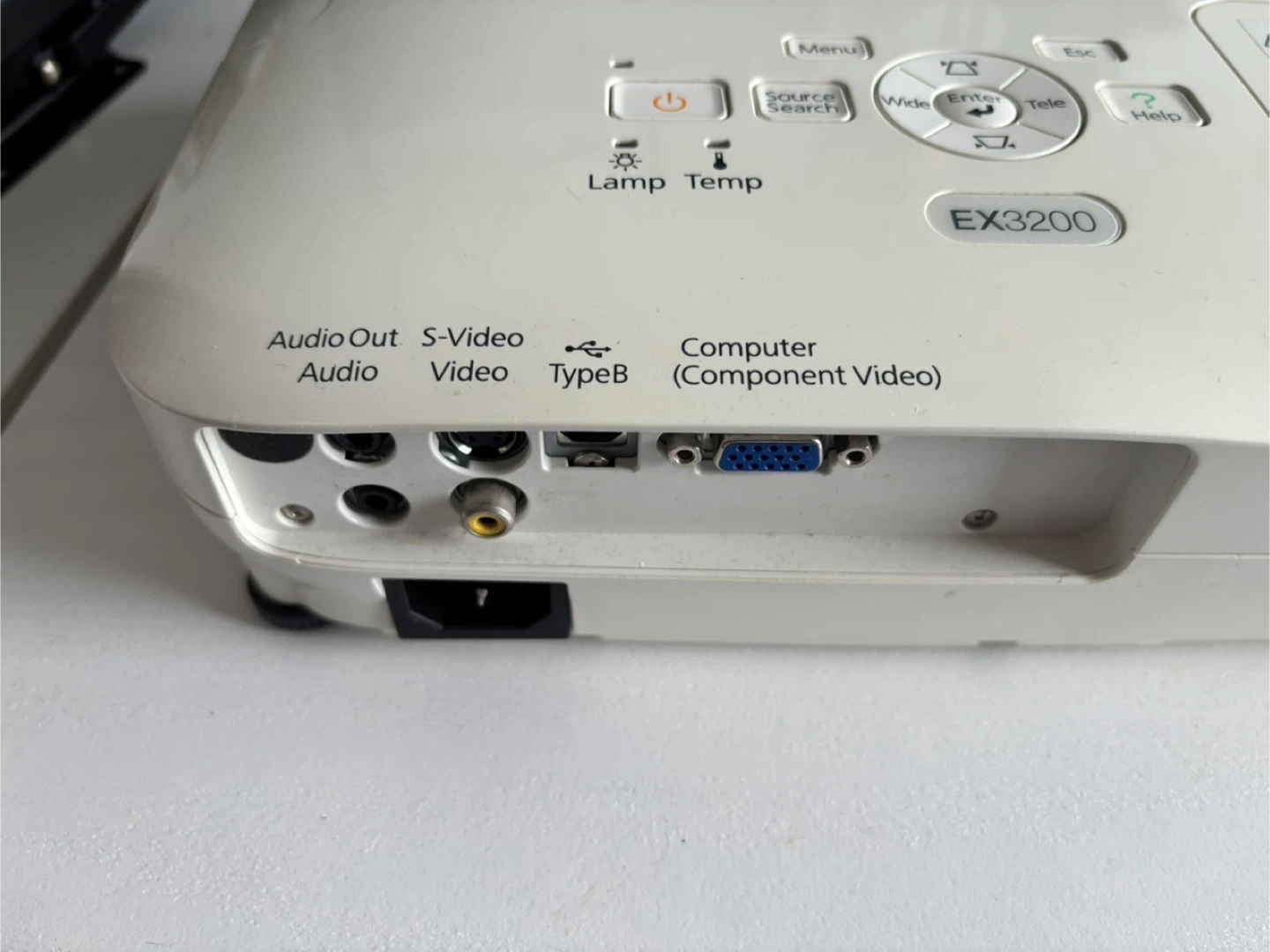 Epson EX3200 Projector with Lamp. Spare bulb included. - photo 3
