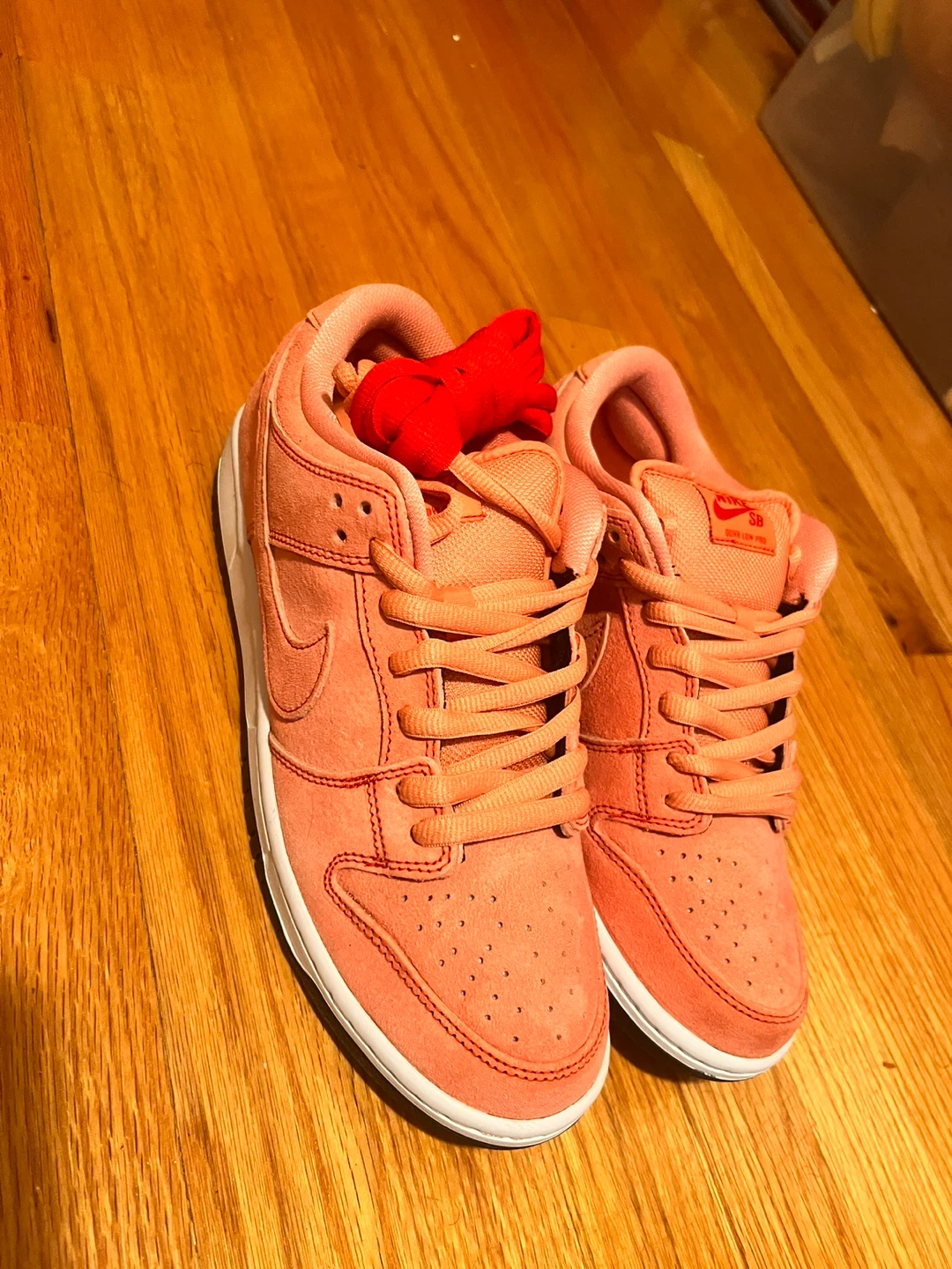 Nike SB Dunk Low Pro Pink Pig Size 8.5 - photo 3