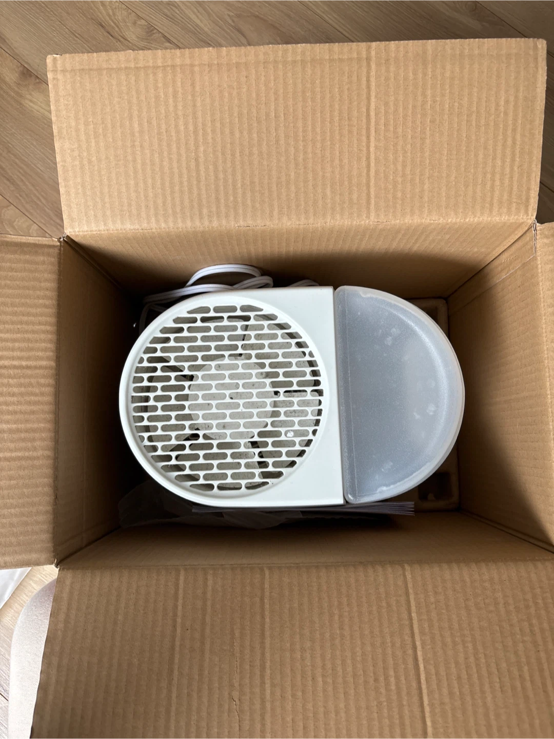 Honeywell Quiet Comfort Cool Moisture Humidifier - photo 4