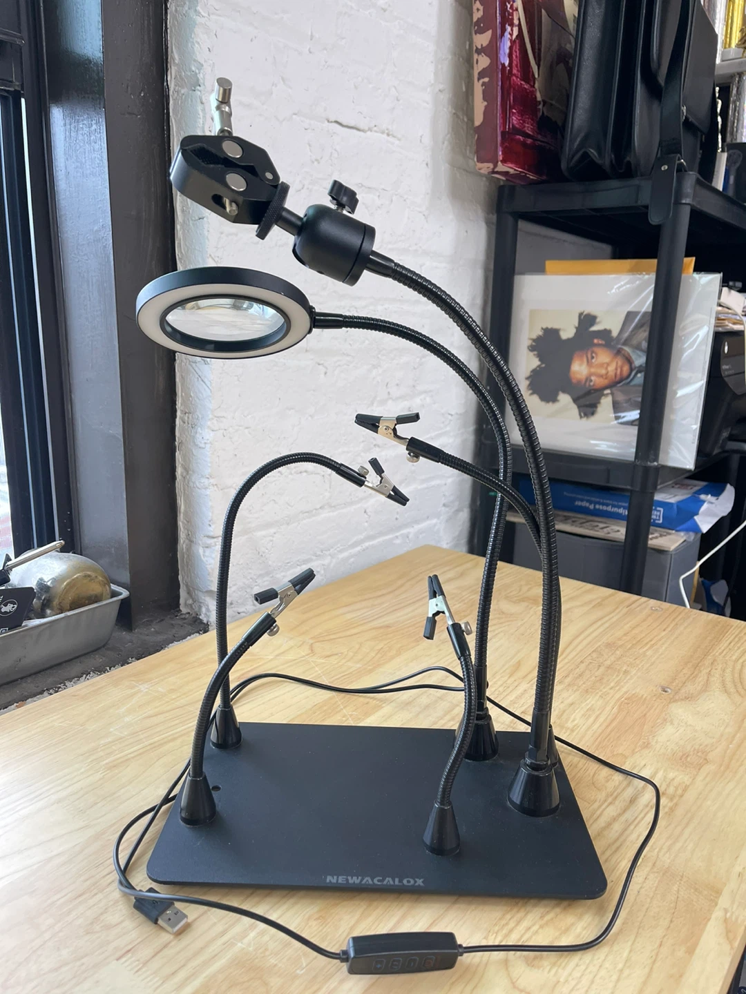 🥕 NEWACALOX Helping Hand with Magnifying Glass and LED Light - photo 2