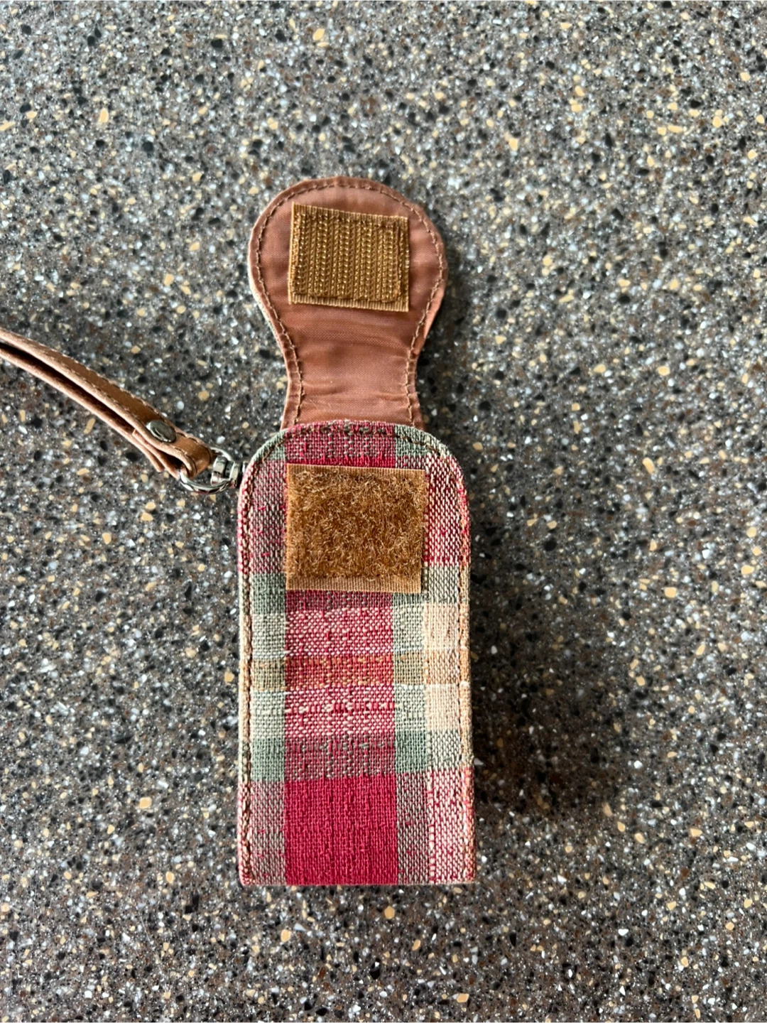 Longenberger Small Belt Clip Pouch. Color: Plaid Red Green Beige - photo 3