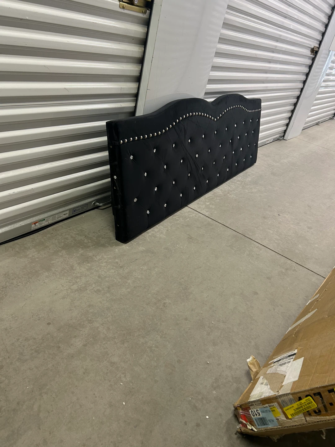 New King Size Bed Black Velvet Headboard with Crystal Accents - photo 3
