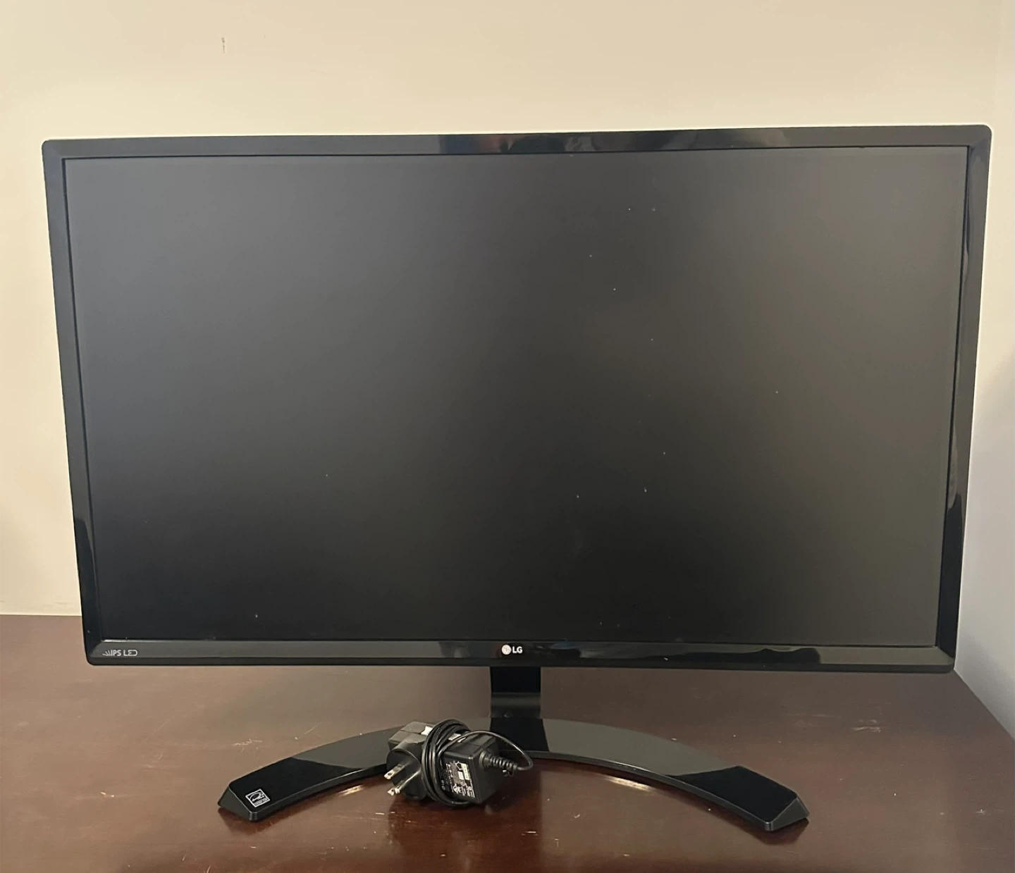 Monitor LG 27” & Alienware Keyboard