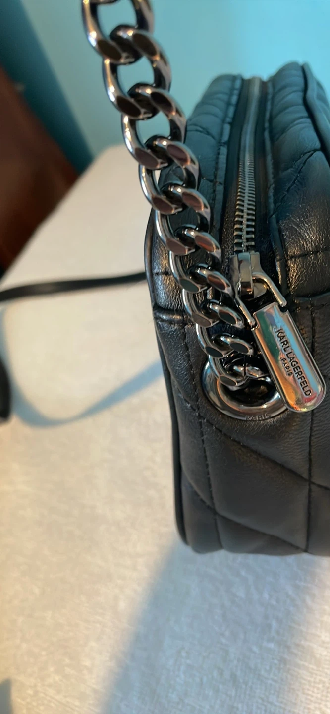 Karl Lagerfeld Paris Black Quilted Leather Camera Bag - photo 3