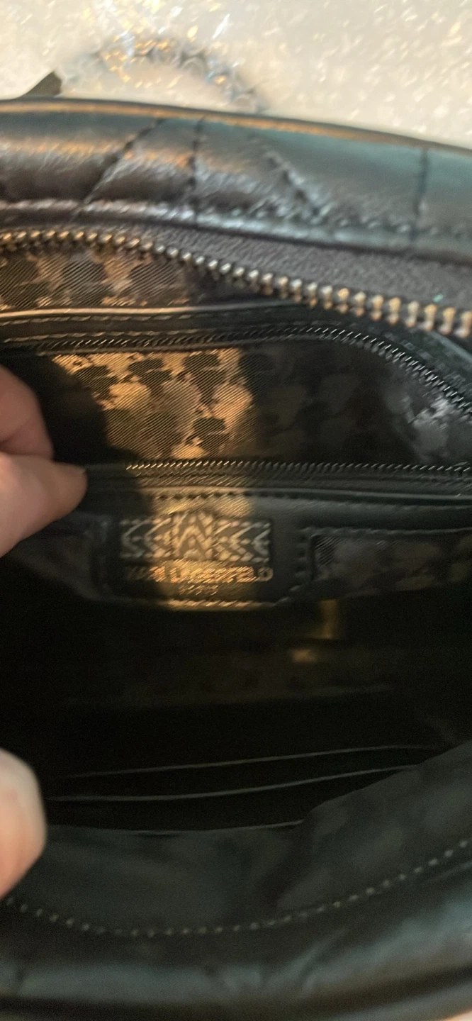 Karl Lagerfeld Paris Black Quilted Leather Camera Bag - photo 5