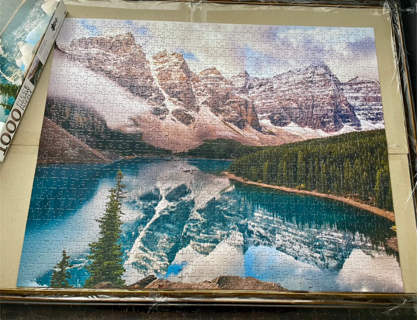 1000 Piece Jigsaw Puzzle - Moraine Lake, Alberta, Canada - photo 2