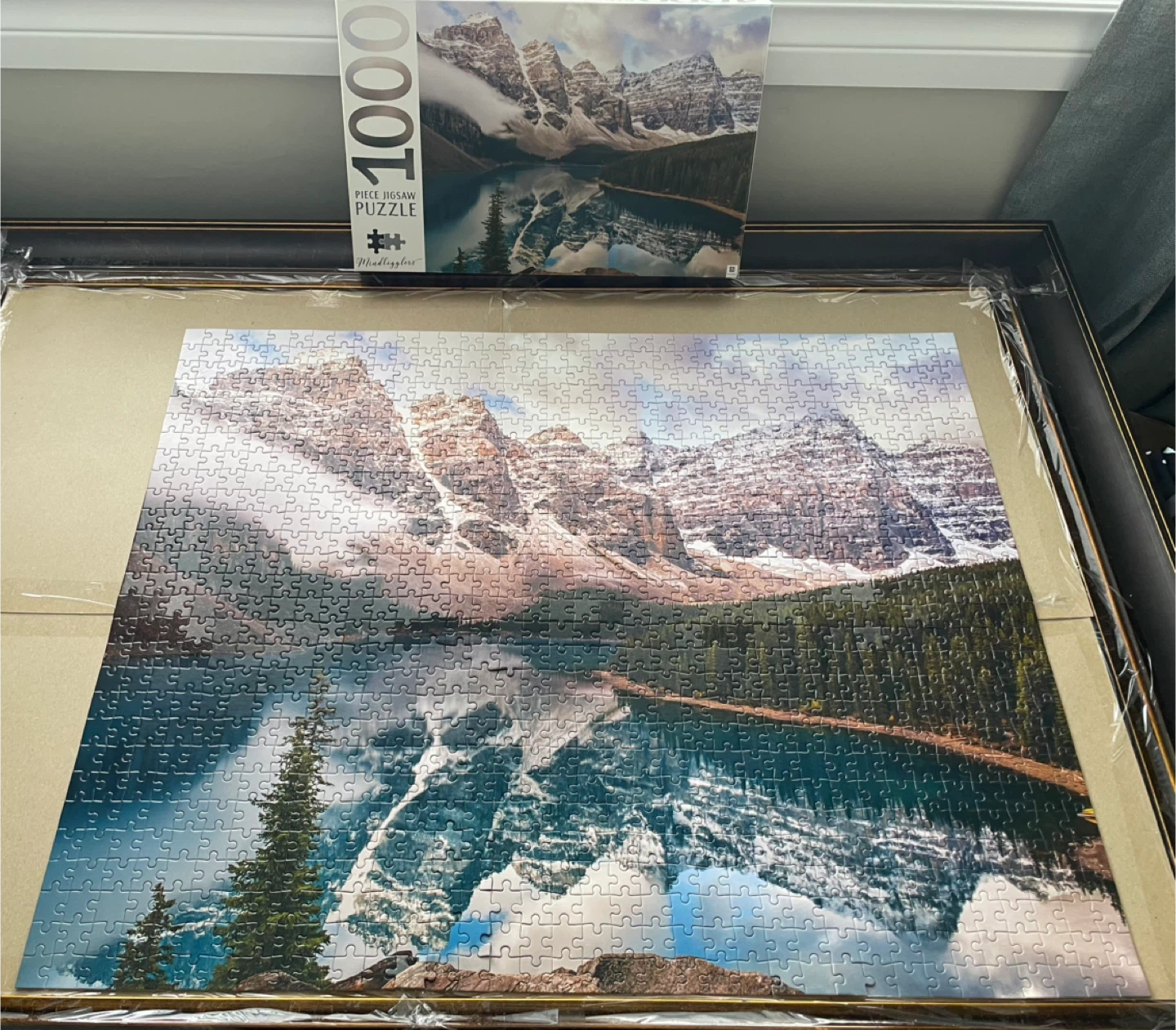 1000 Piece Jigsaw Puzzle - Moraine Lake, Alberta, Canada - photo 3