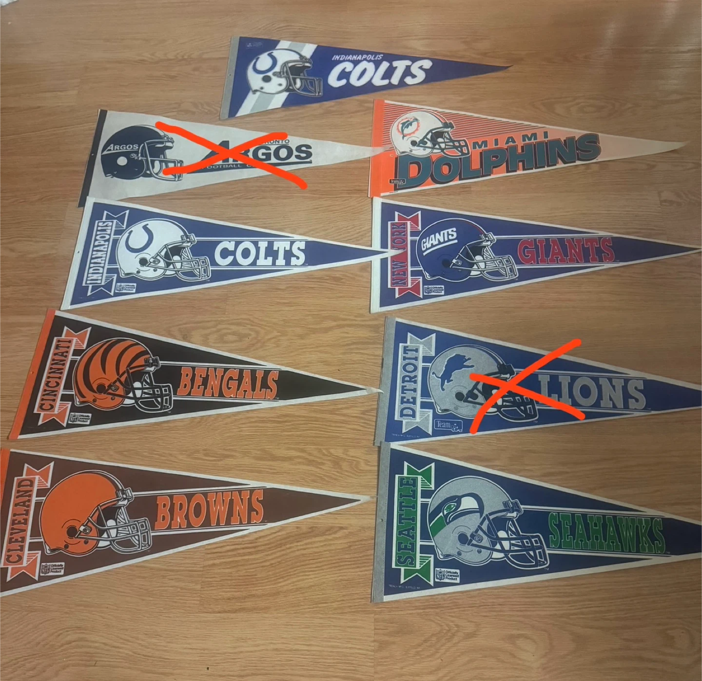 Vintage 80s/90s Sports Pennants - photo 5