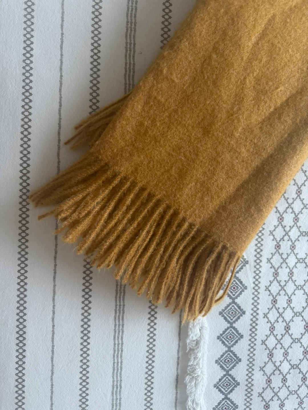 Accessorize Holly Supersoft Blanket Scarf - photo 3