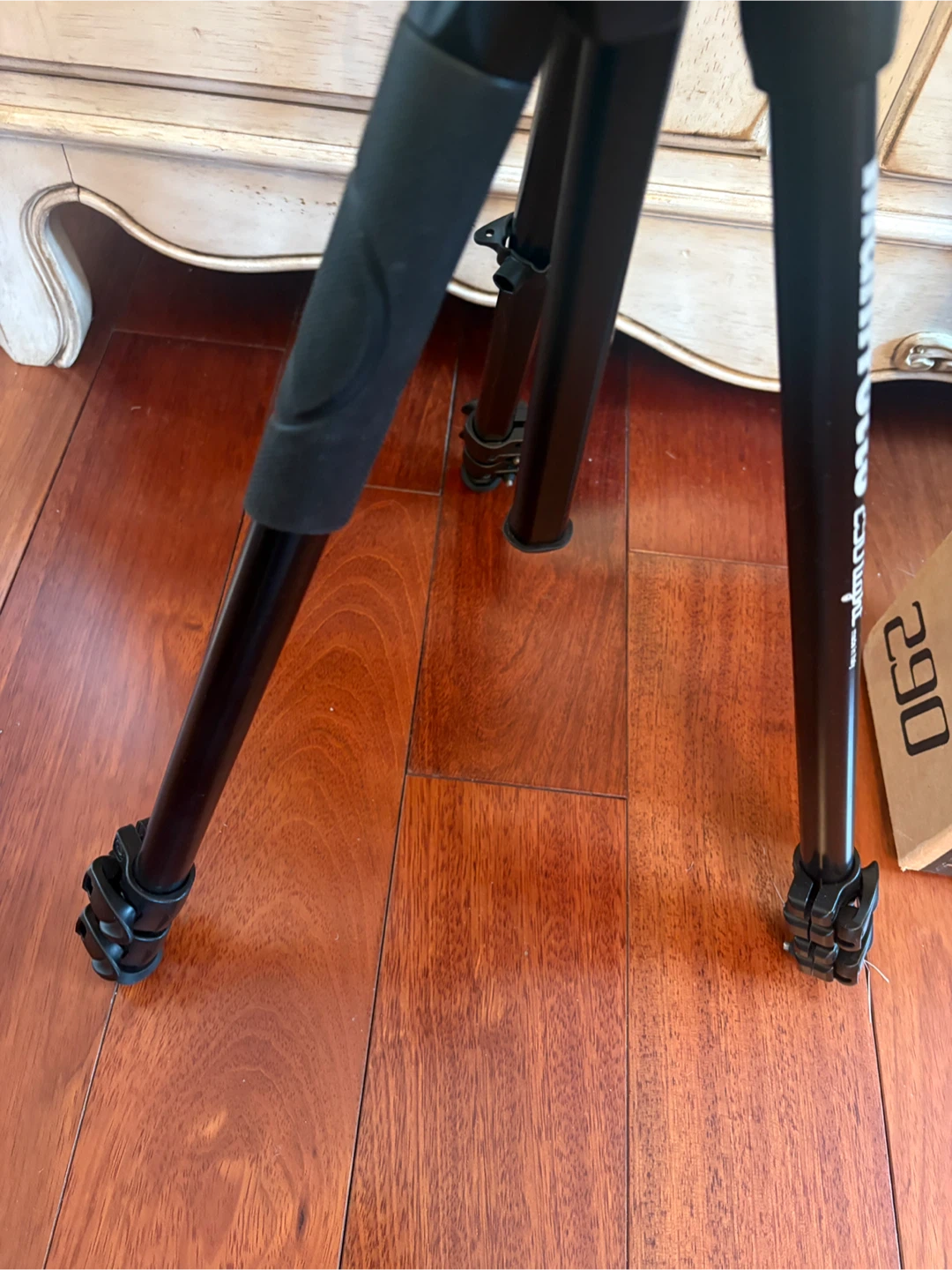 Manfrotto 290 light Tripod with tablet/phone mount addon - photo 5