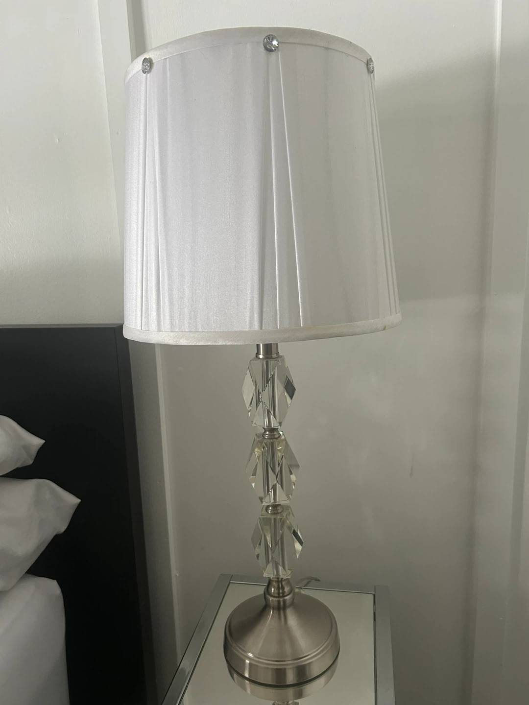 Table Lamp with Crystal Accents
