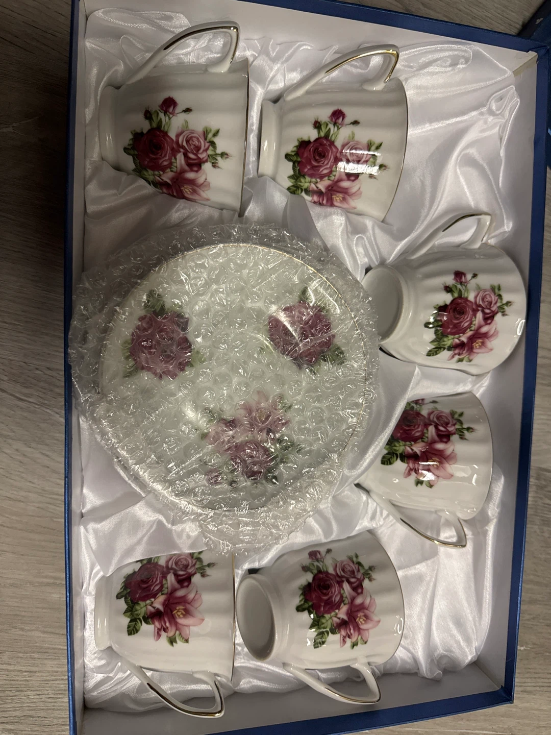 Rose Pattern Teacup and Saucer Set