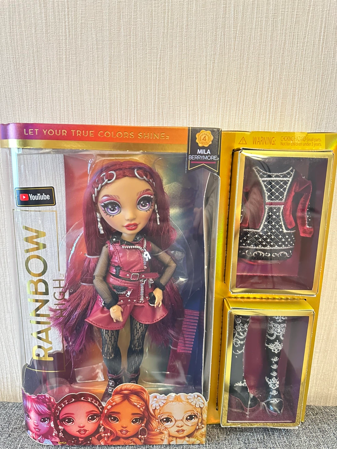 BNIB Collectible Rainbow High Mila Berrymore Doll - photo 2