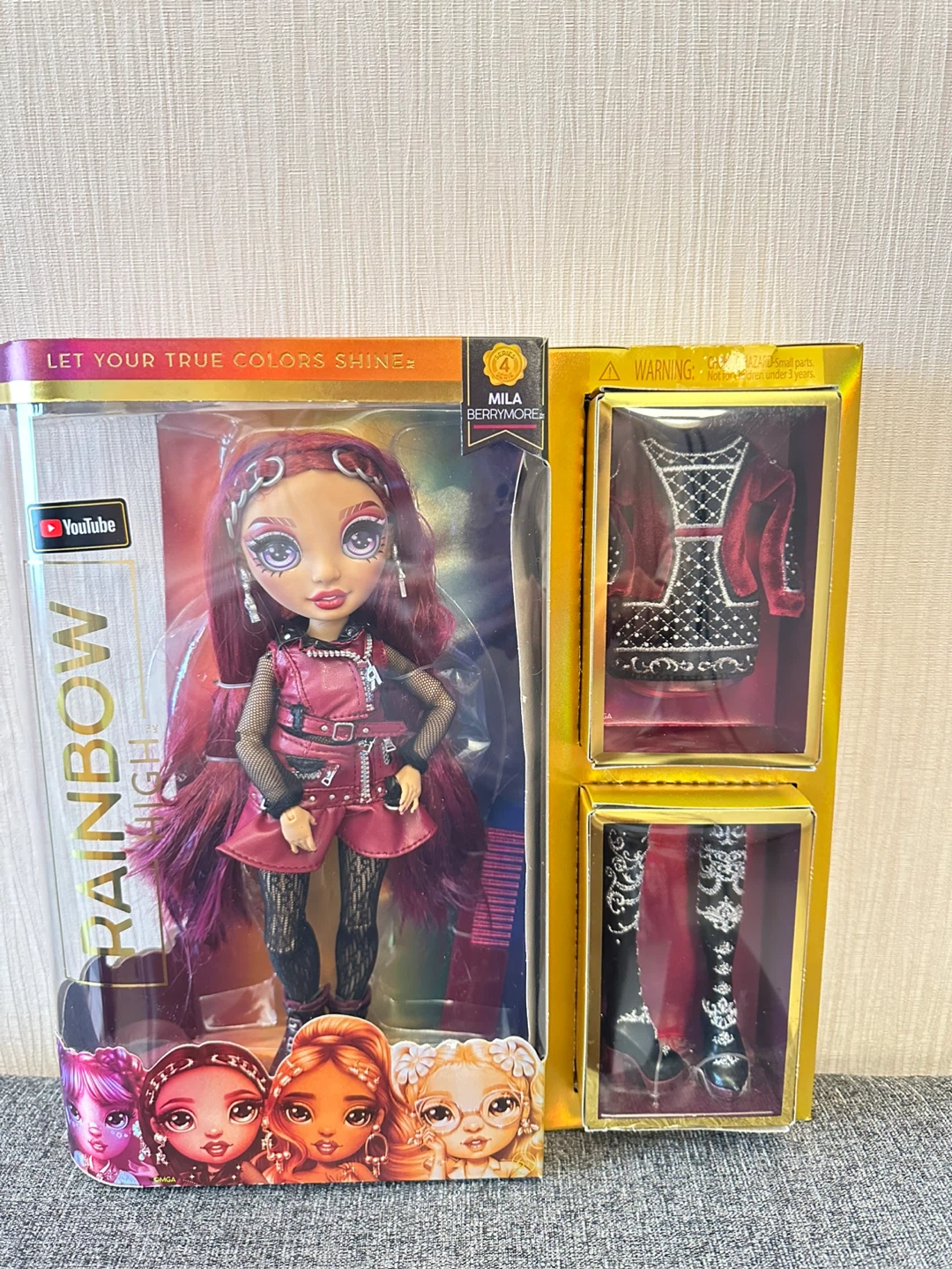 BNIB Collectible Rainbow High Mila Berrymore Doll - photo 5