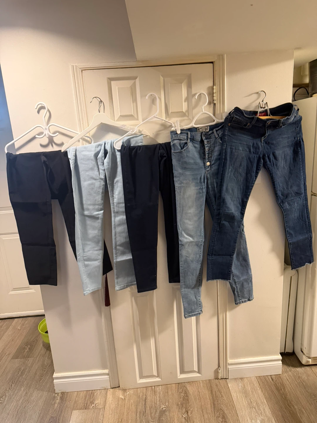 Lot of 5 Women's Jeans and Pants