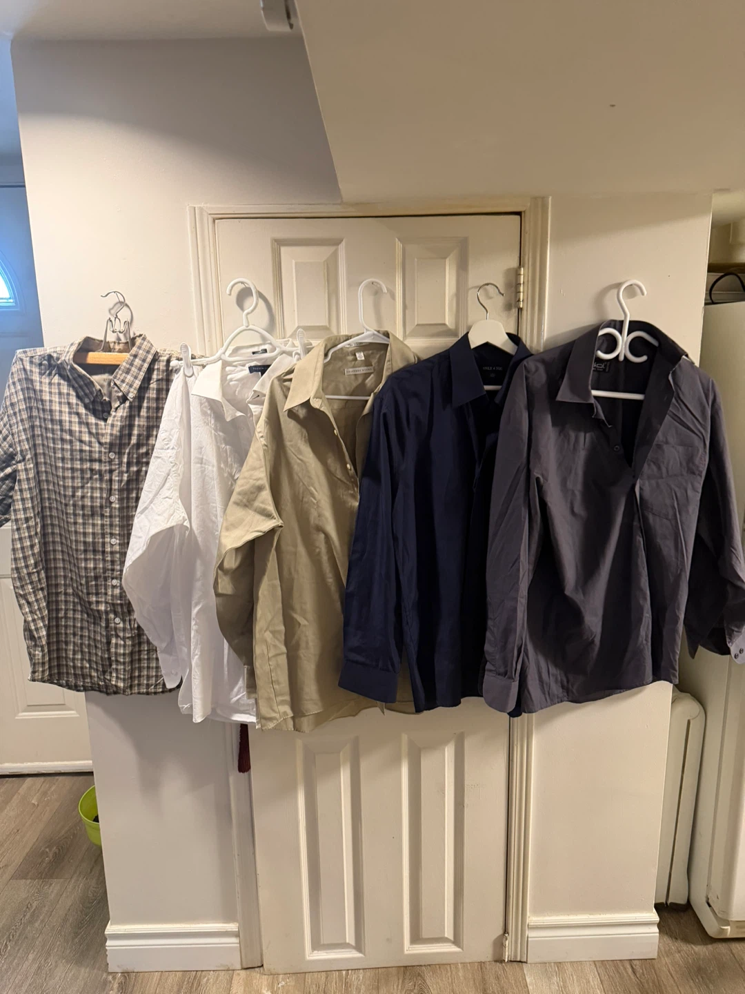 5 Assorted Men's Dress Shirts
