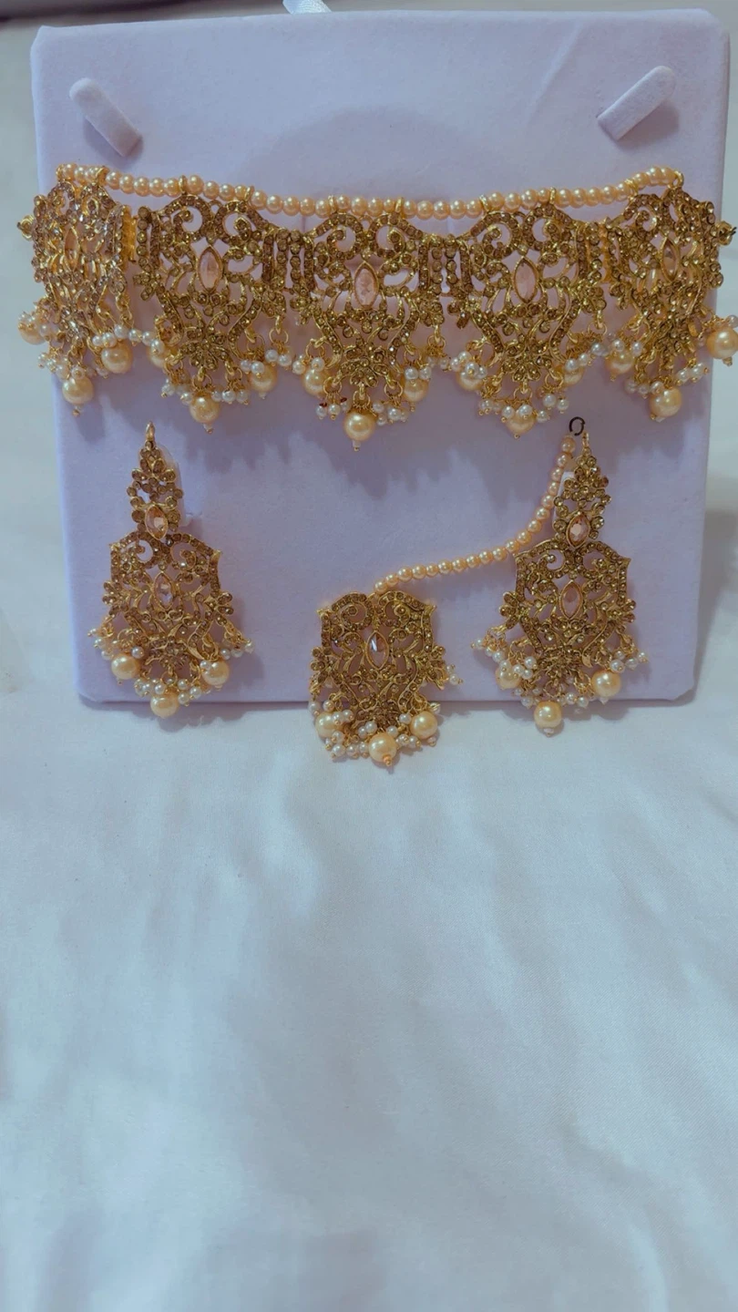 Choker Necklace Sets with Earrings and Tikka