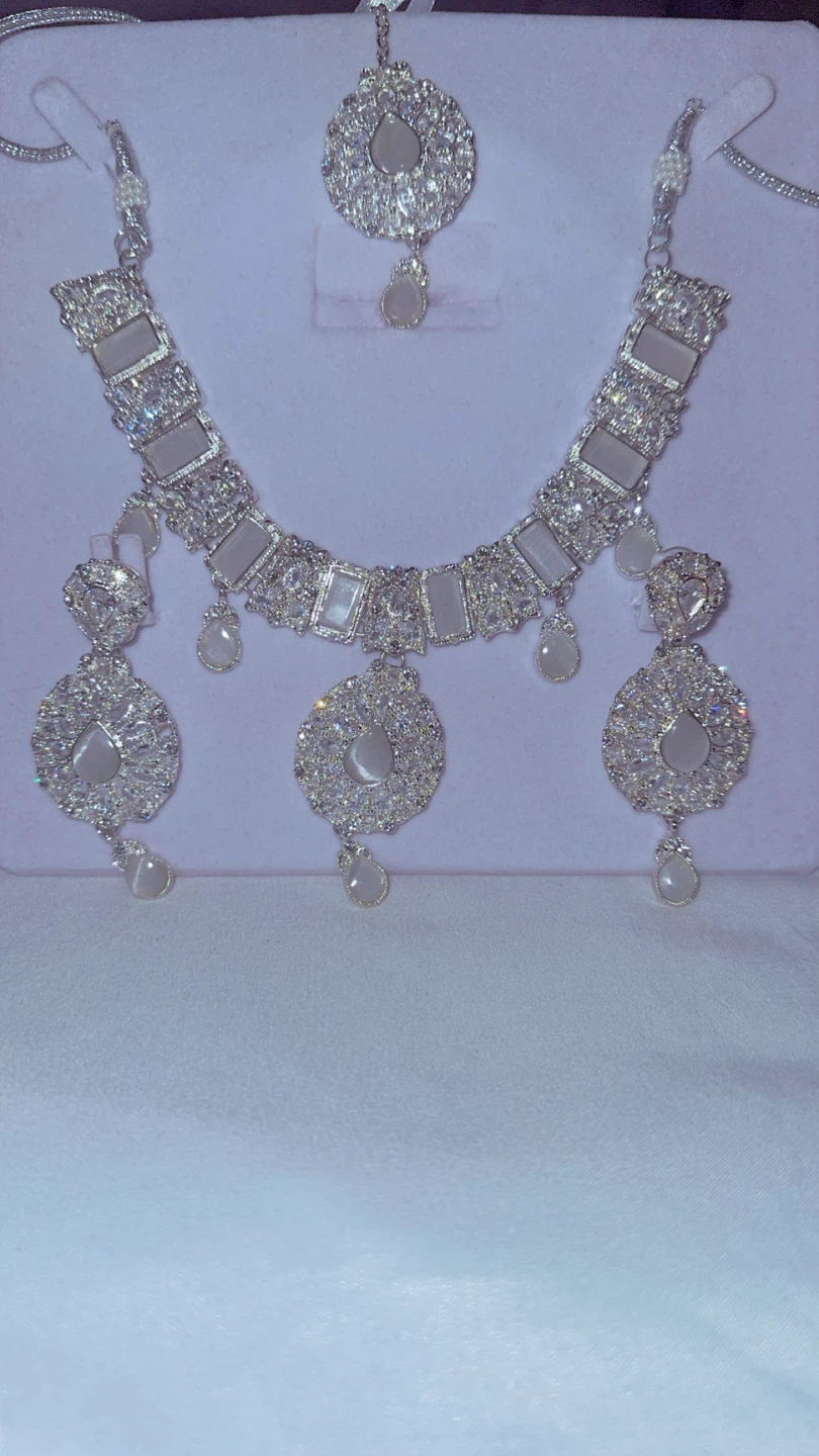 Choker Necklace Sets with Earrings and Tikka - photo 2