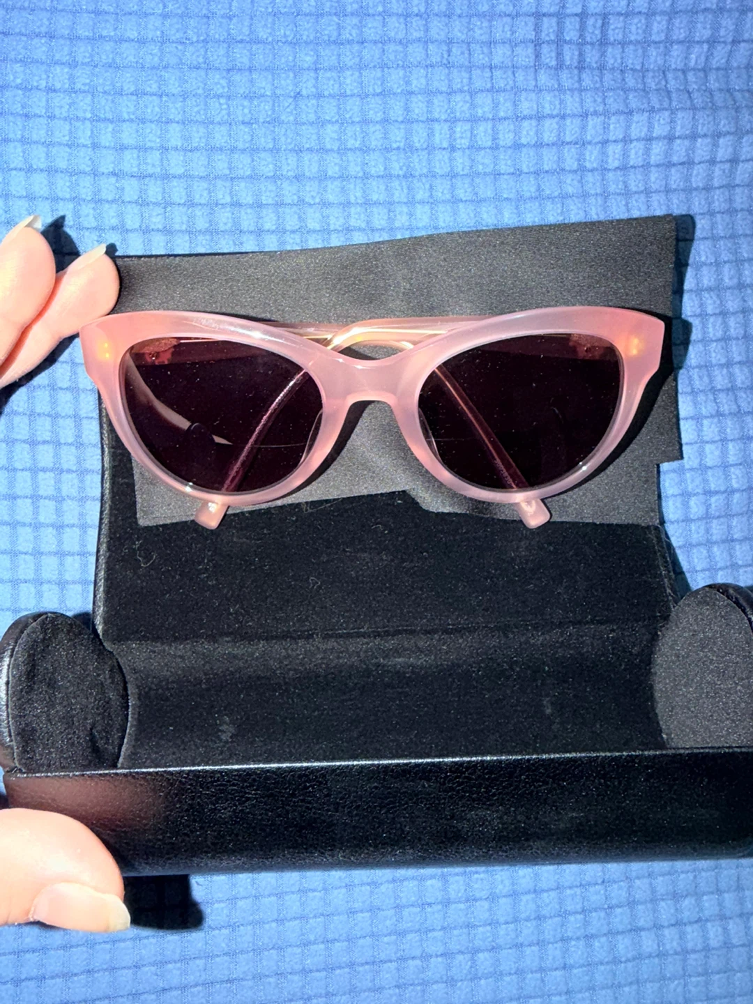 Carla Zampatti Pink Cat-Eye Sunglasses - photo 2