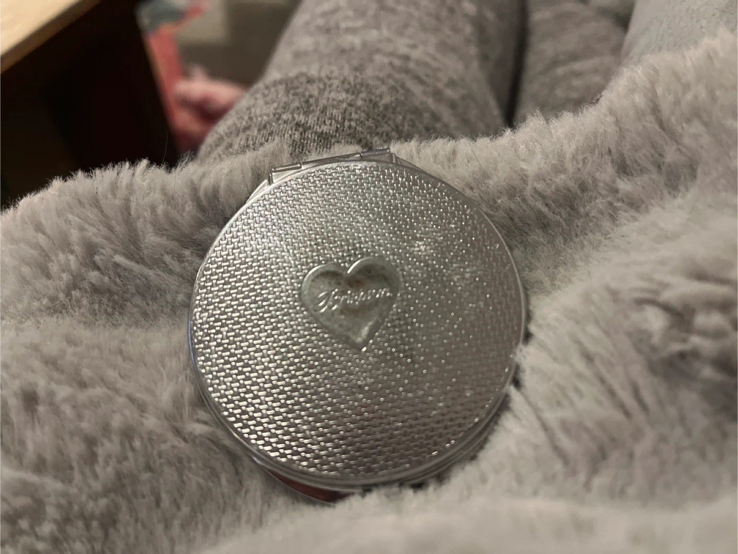 Brighton Decorative Compact Mirror with Clover Design - photo 5