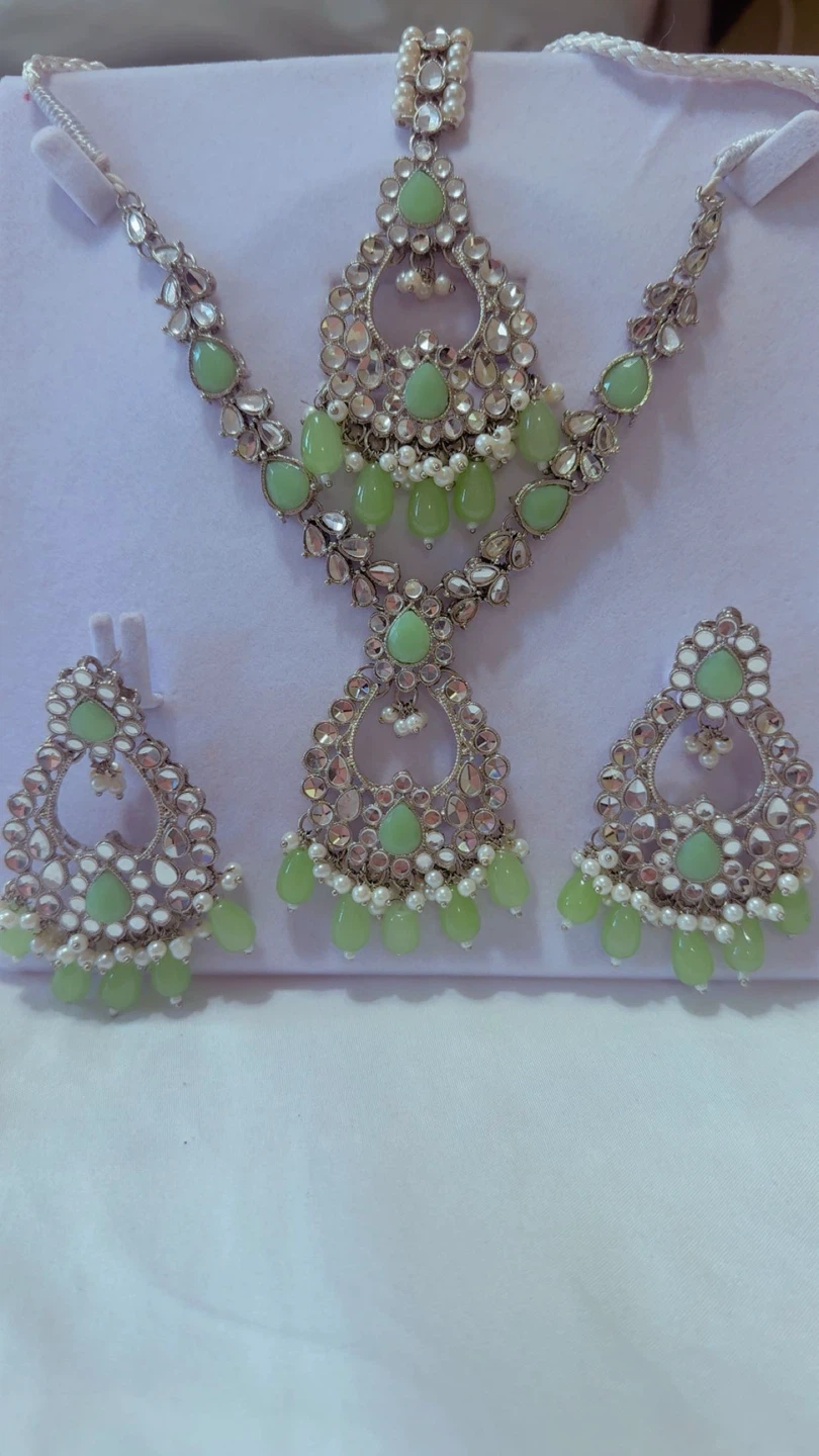 Assorted Jewellery Sets - photo 3
