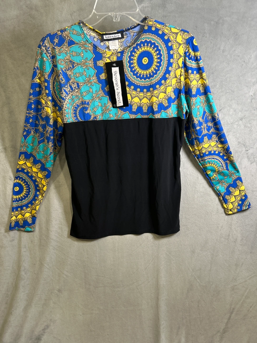 Devorah's Secret Women's Graphic Print Long Sleeve Top Size L
