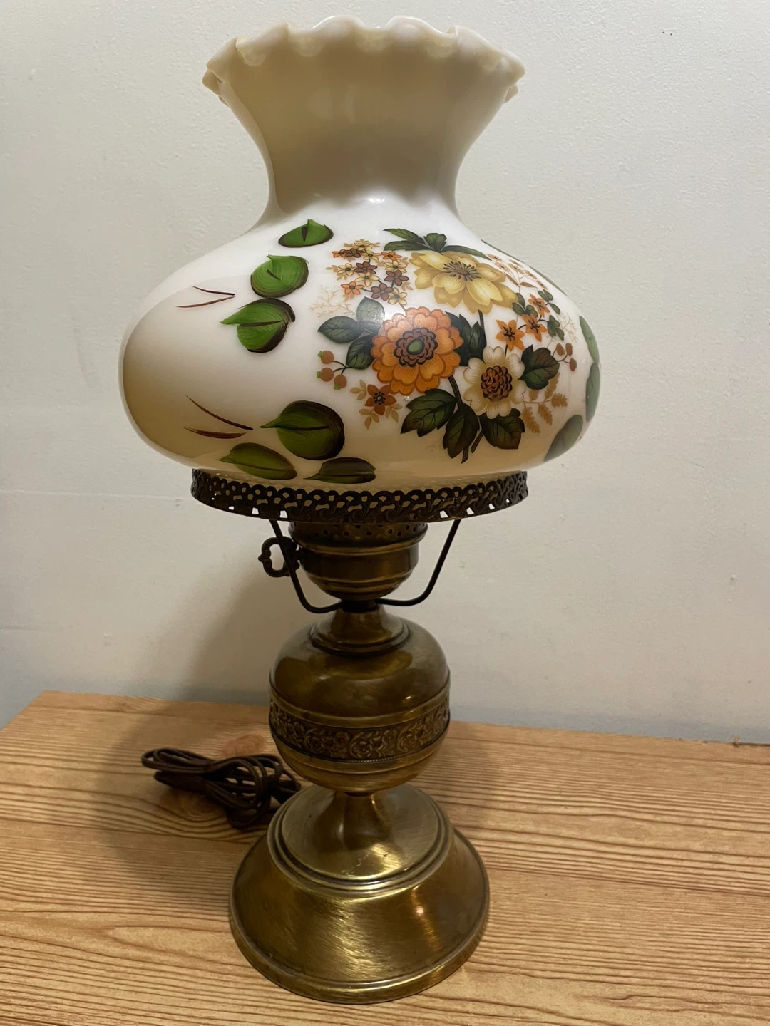 Vintage Floral Table Lamp - photo 3