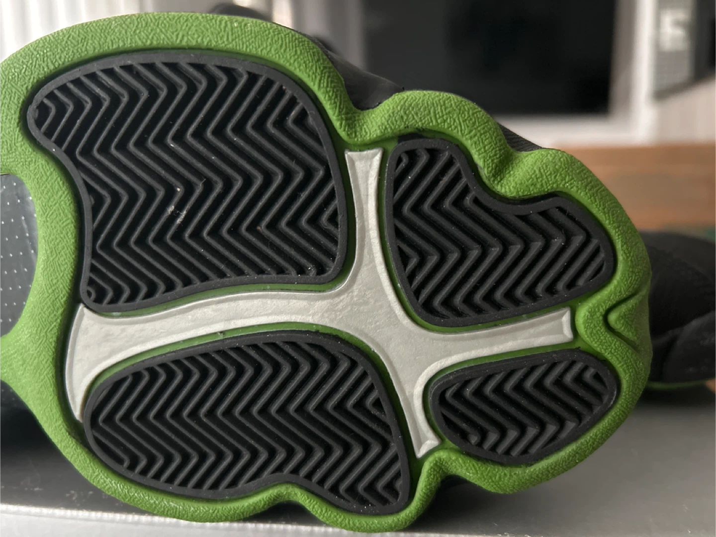 Air Jordan Retro 13 "Altitude Green" Men's Shoes - photo 4