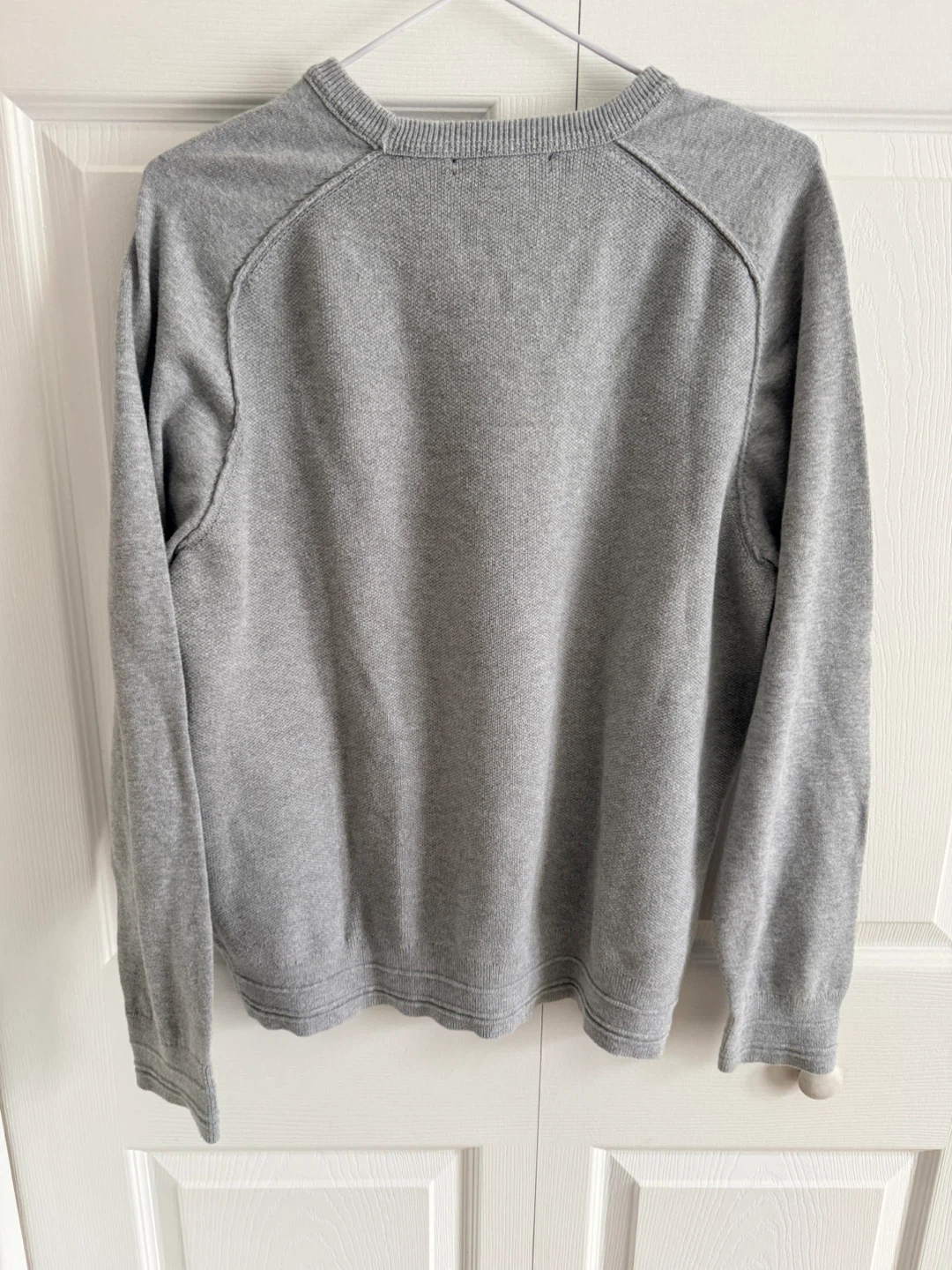 Michael Kors Grey Crew Neck Sweater -  Size L🆓🥕 - photo 2