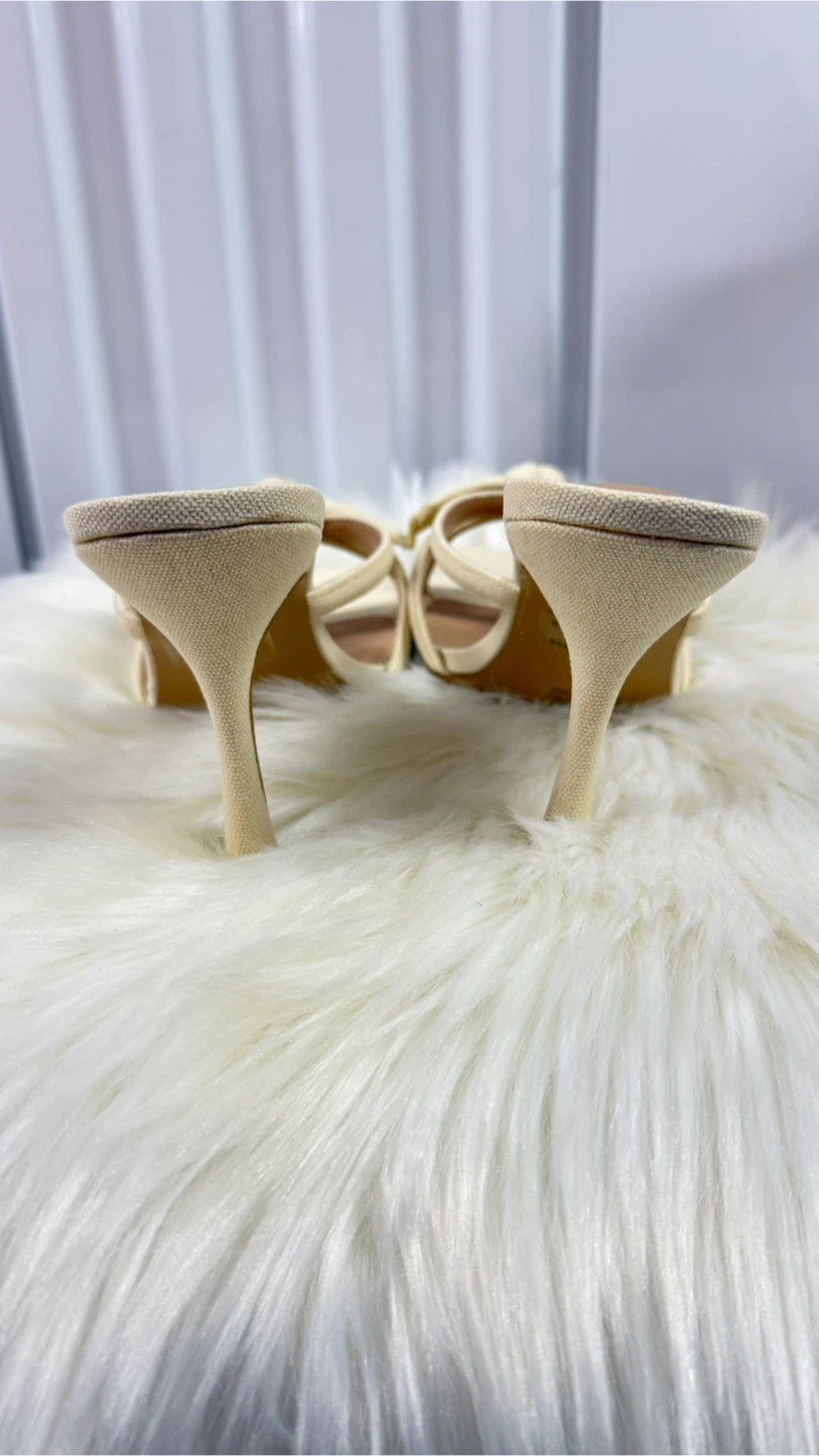 Journee Collection Women's Heeled Mules Cream Bow Detail Size 8 - photo 4