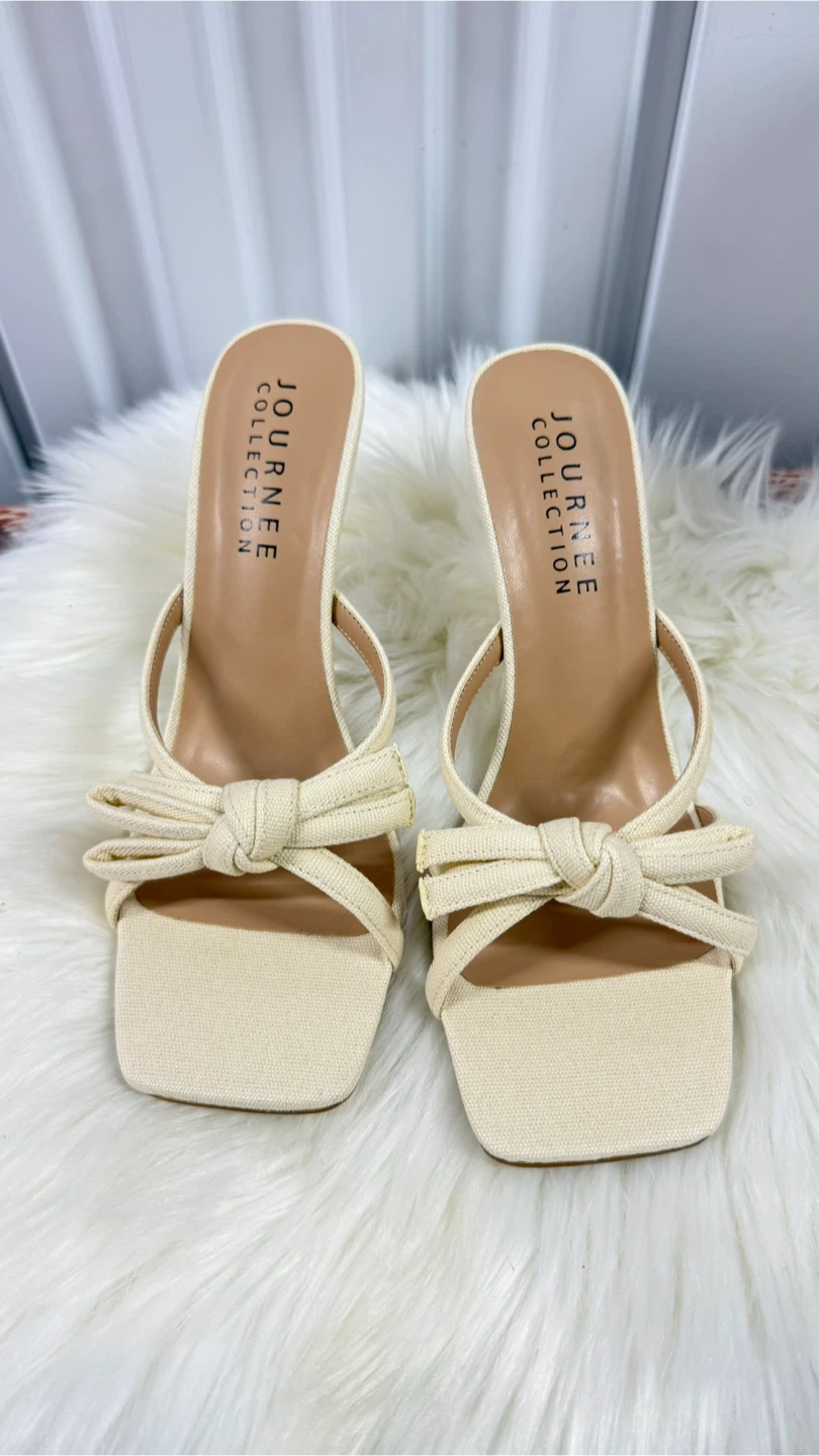 Journee Collection Women's Heeled Mules Cream Bow Detail Size 8 - photo 2